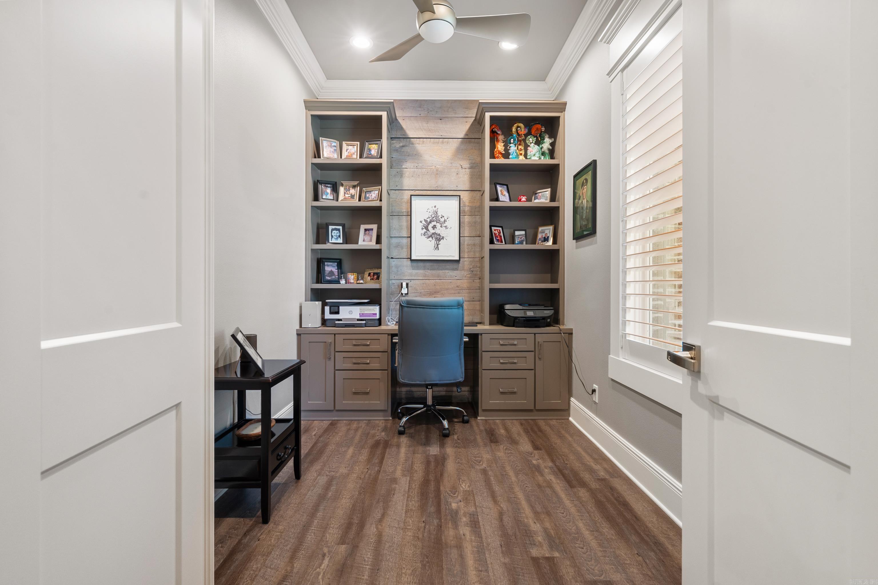 ARLINGTON PARK - Residential