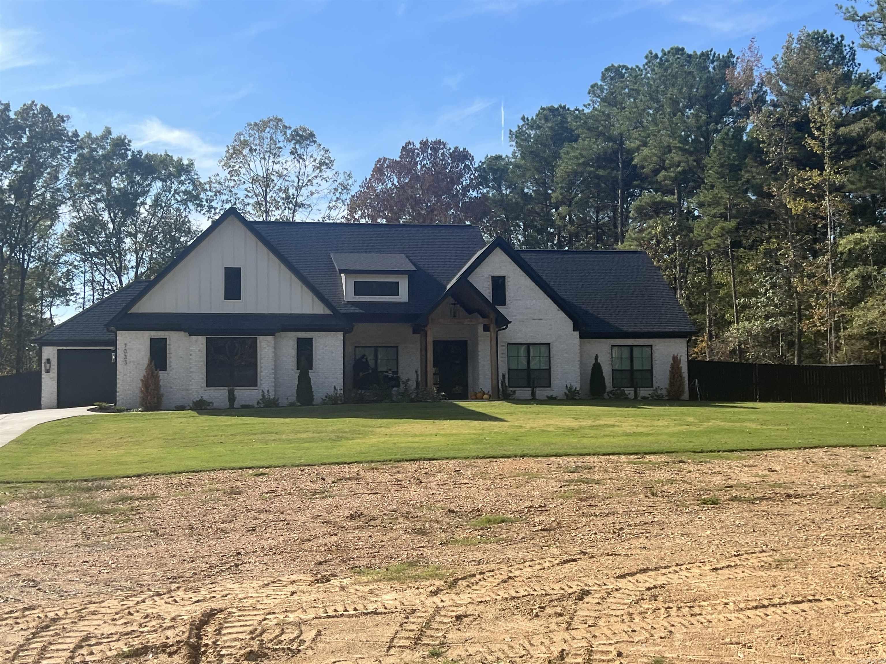 HAZEL OAK - Residential