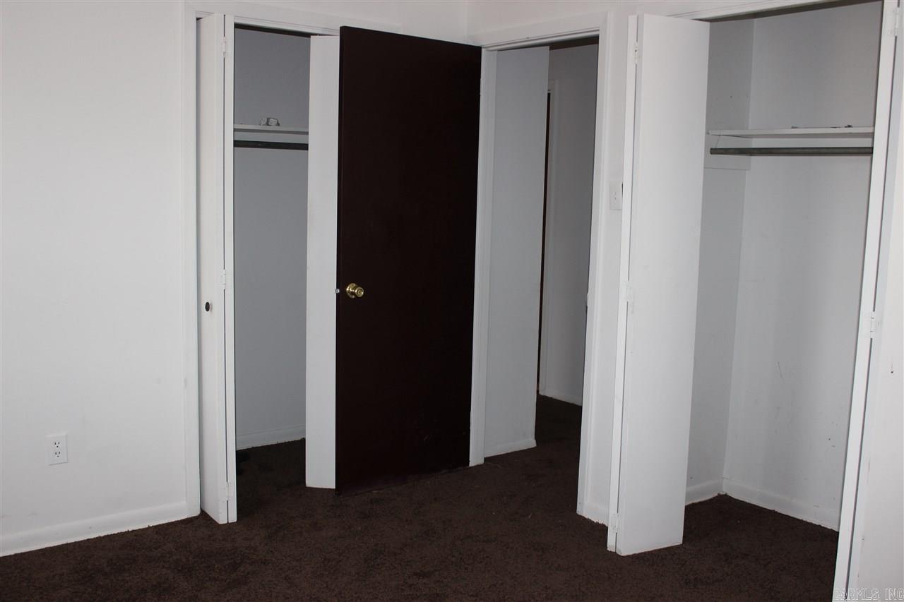 PEBBLE LAKE - Residential