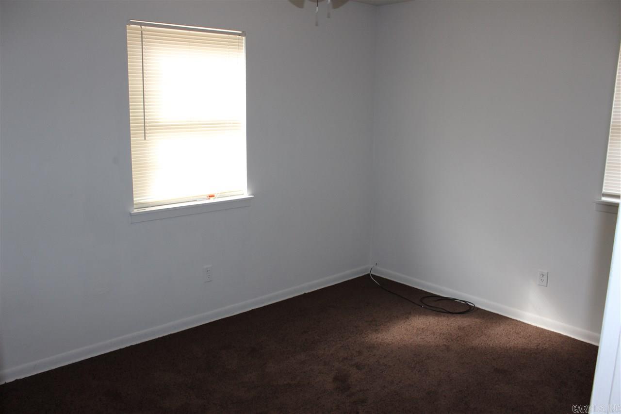 PEBBLE LAKE - Residential