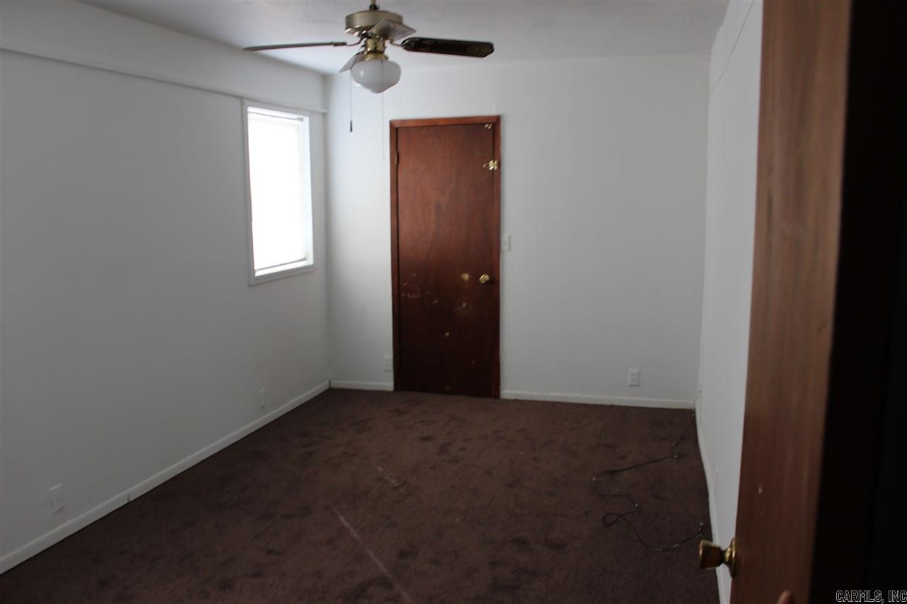 PEBBLE LAKE - Residential