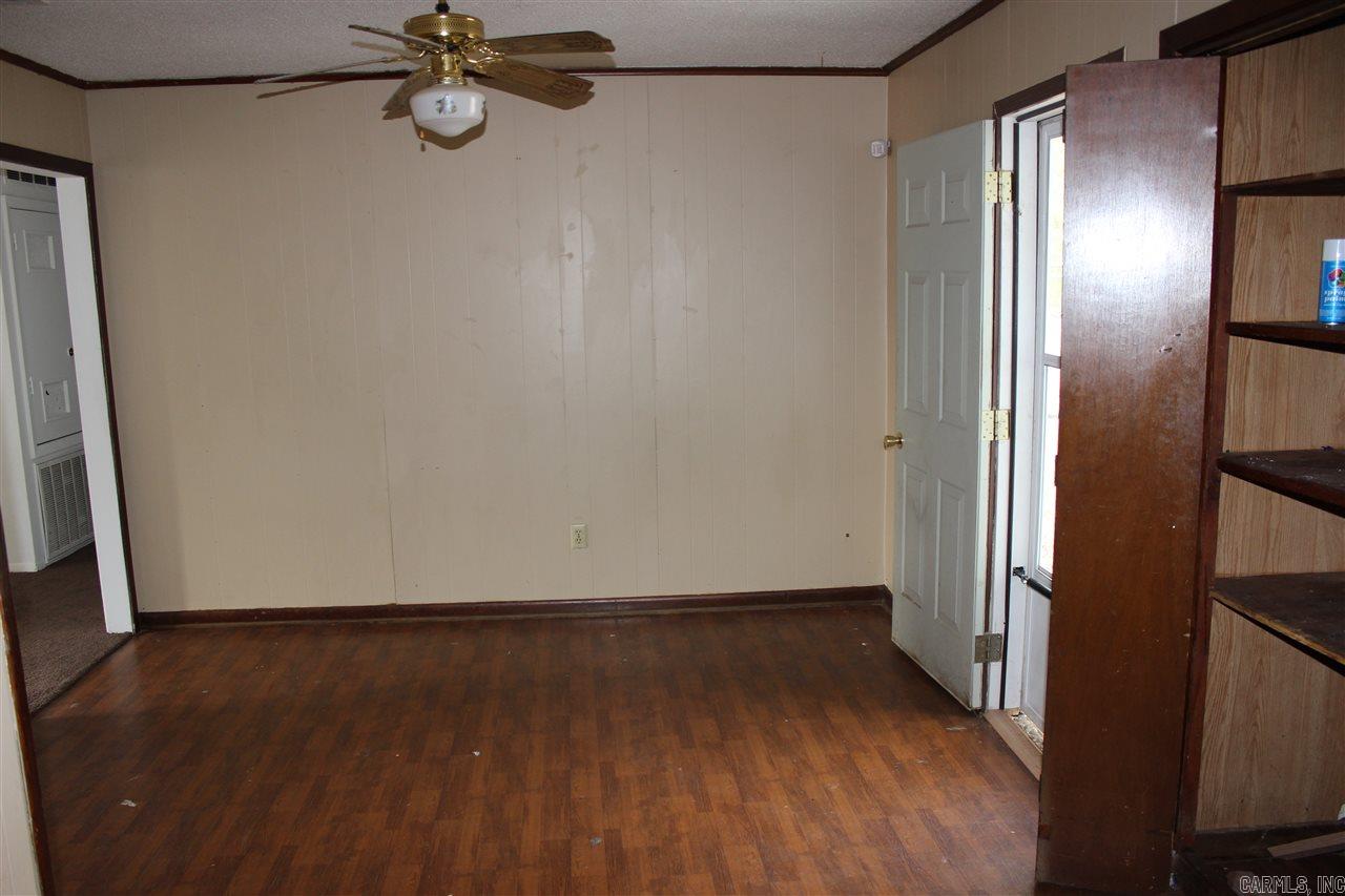 PEBBLE LAKE - Residential