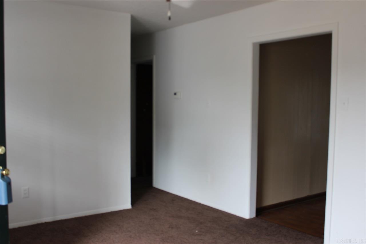 PEBBLE LAKE - Residential