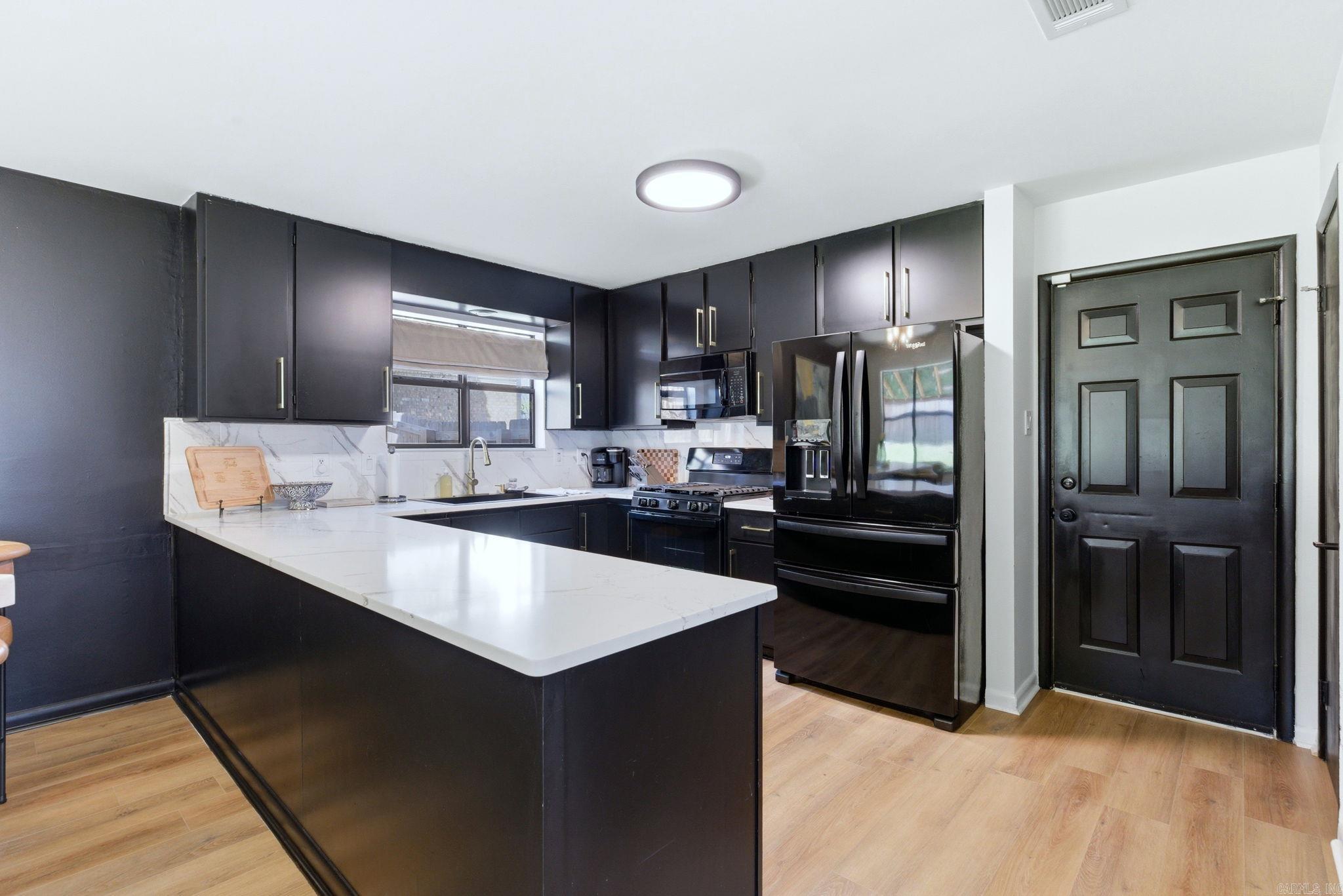 PARKWAY PLACE - Residential