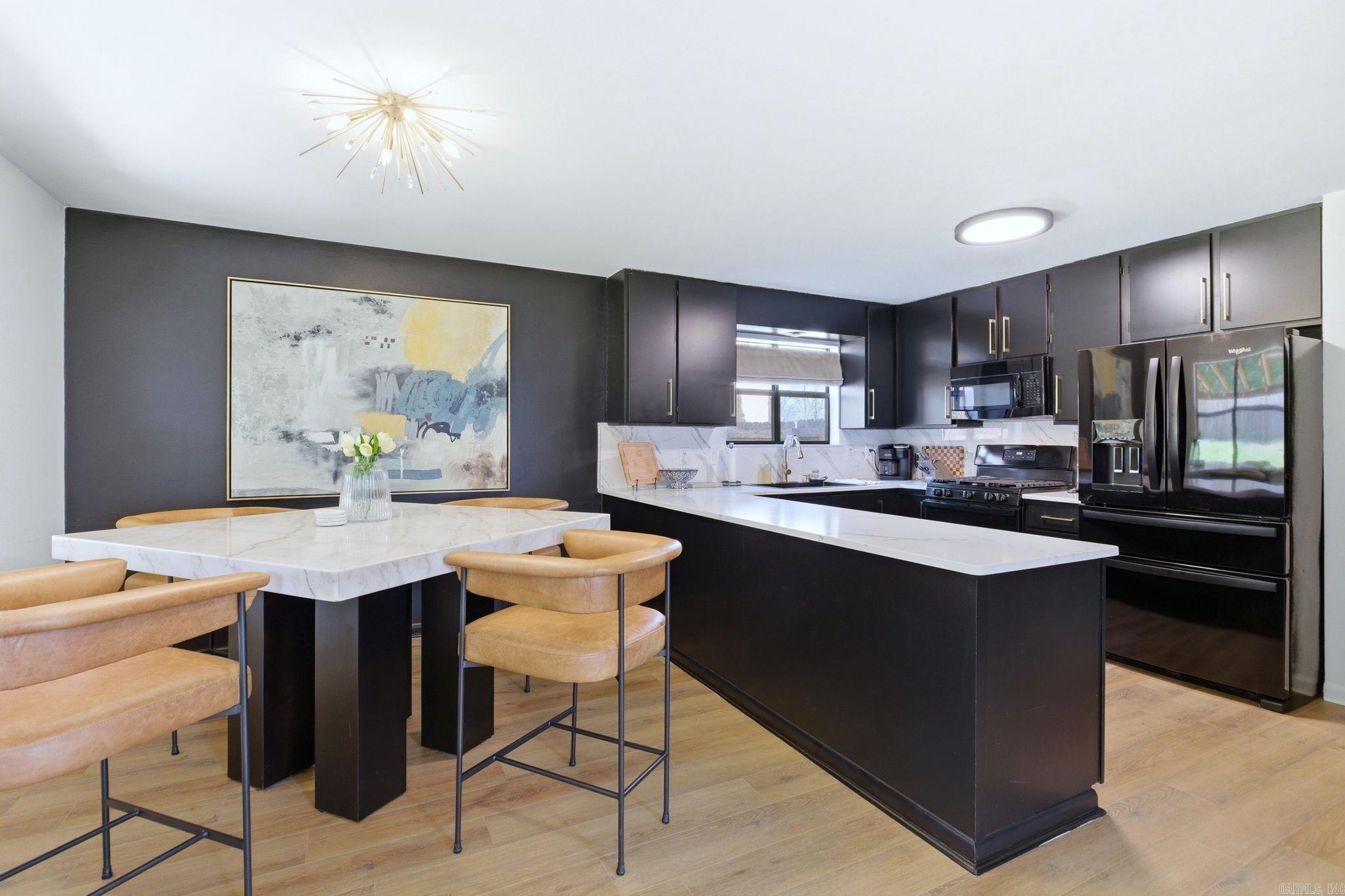 PARKWAY PLACE - Residential