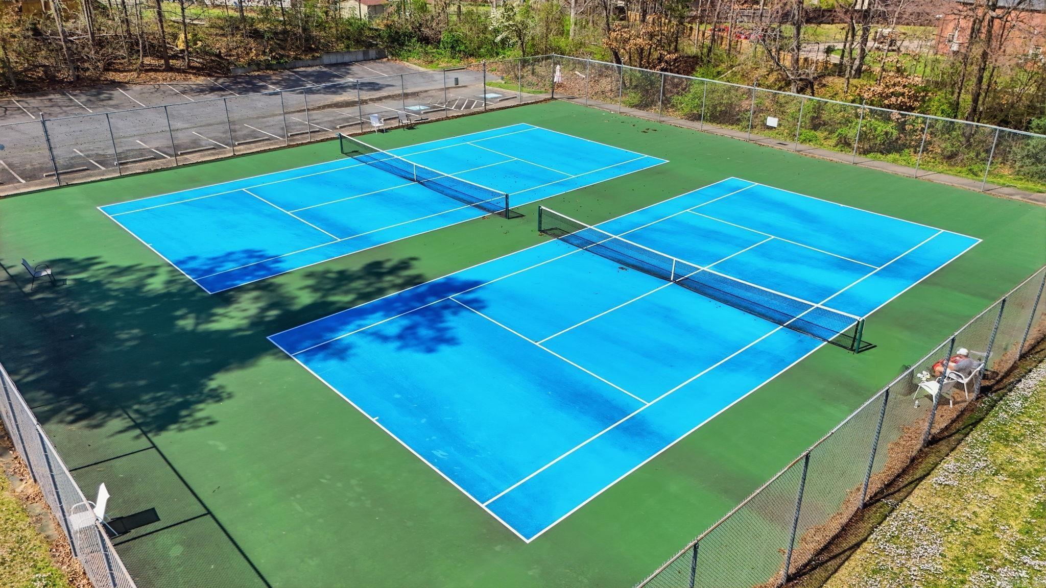 PARKWAY PLACE - Residential