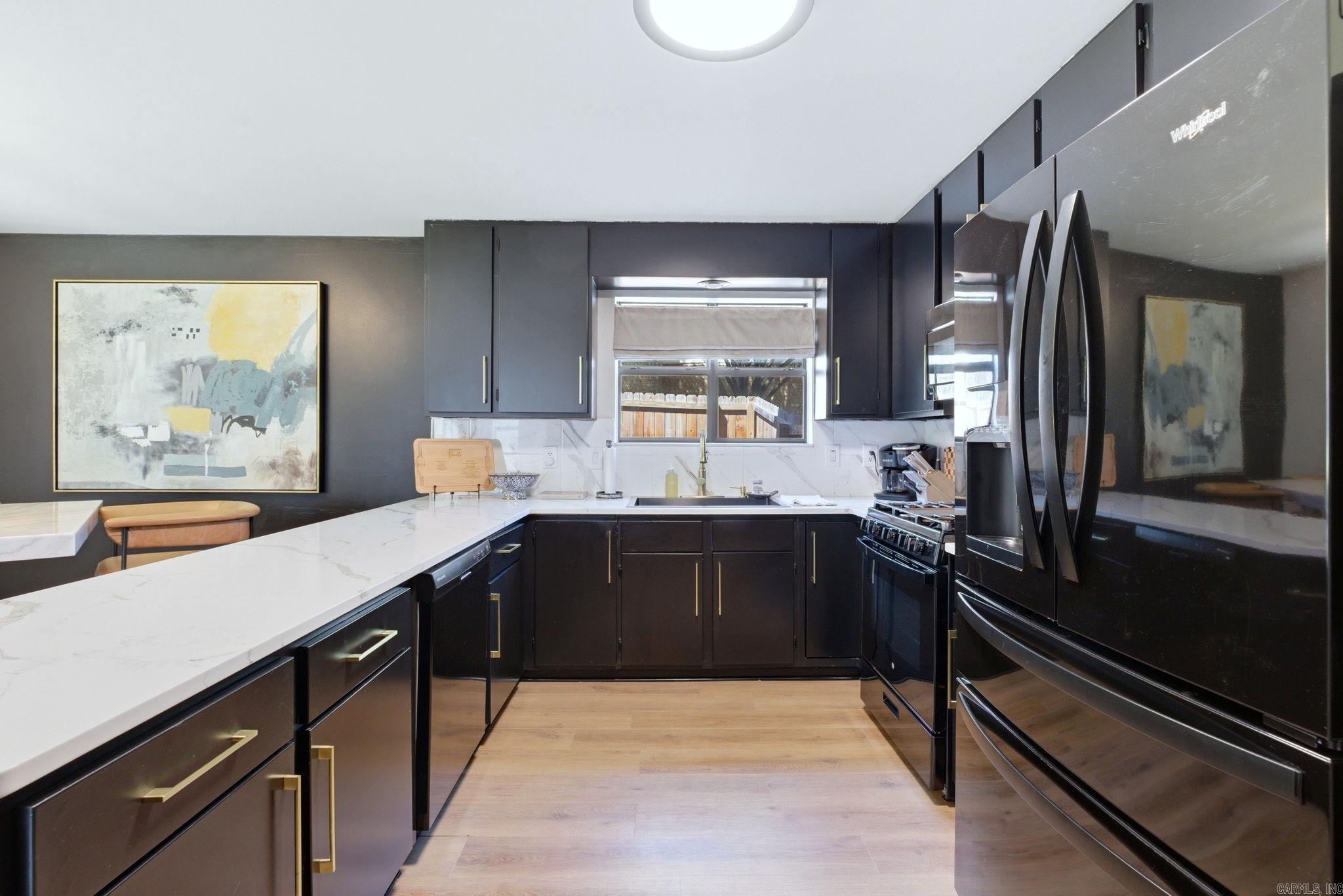 PARKWAY PLACE - Residential