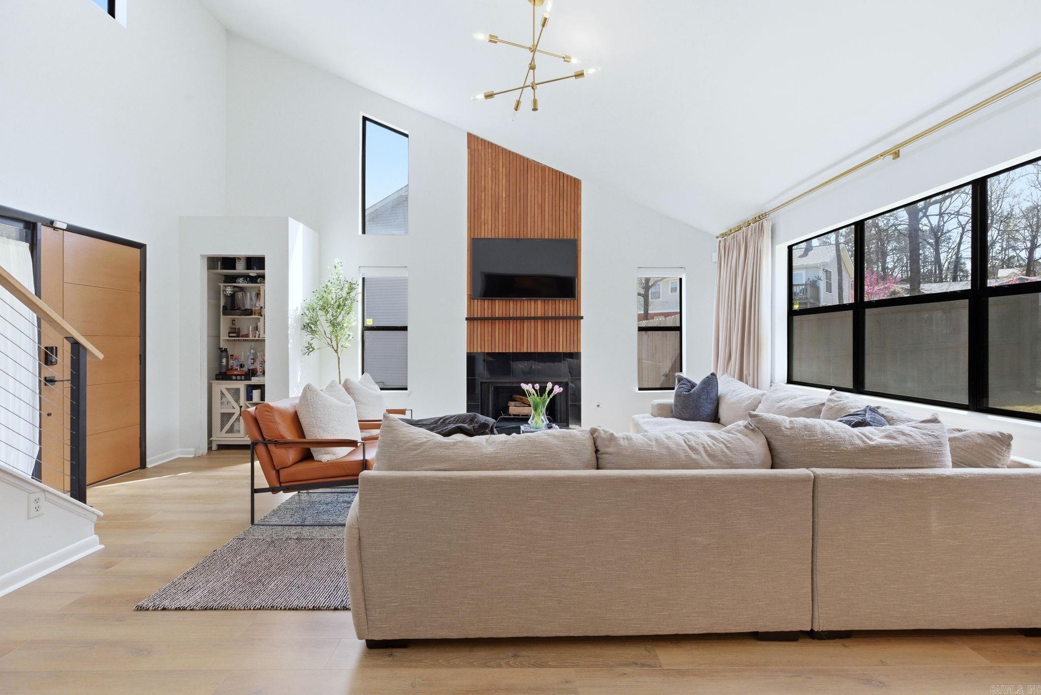 PARKWAY PLACE - Residential