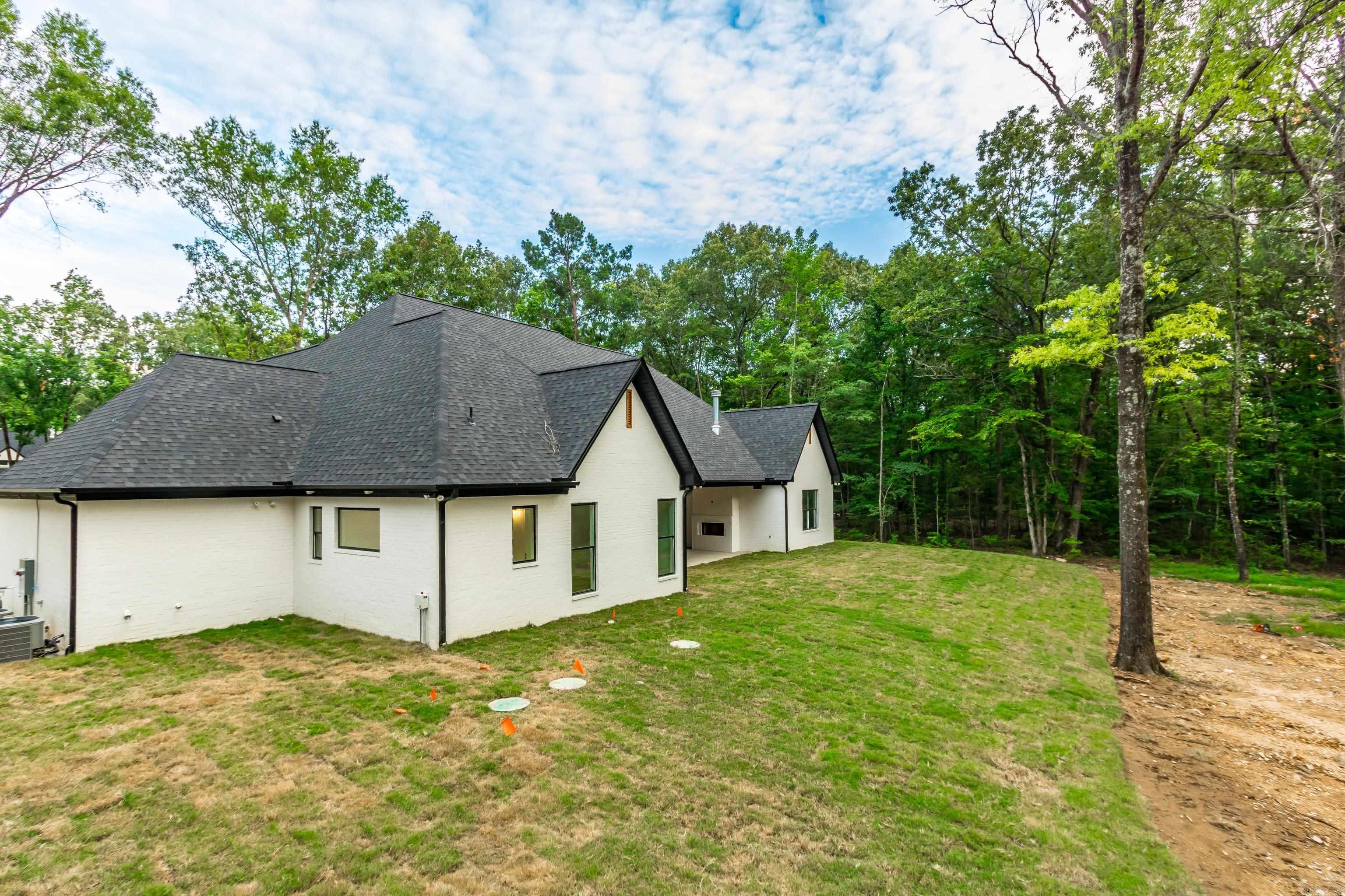 HAZEL OAK - Residential