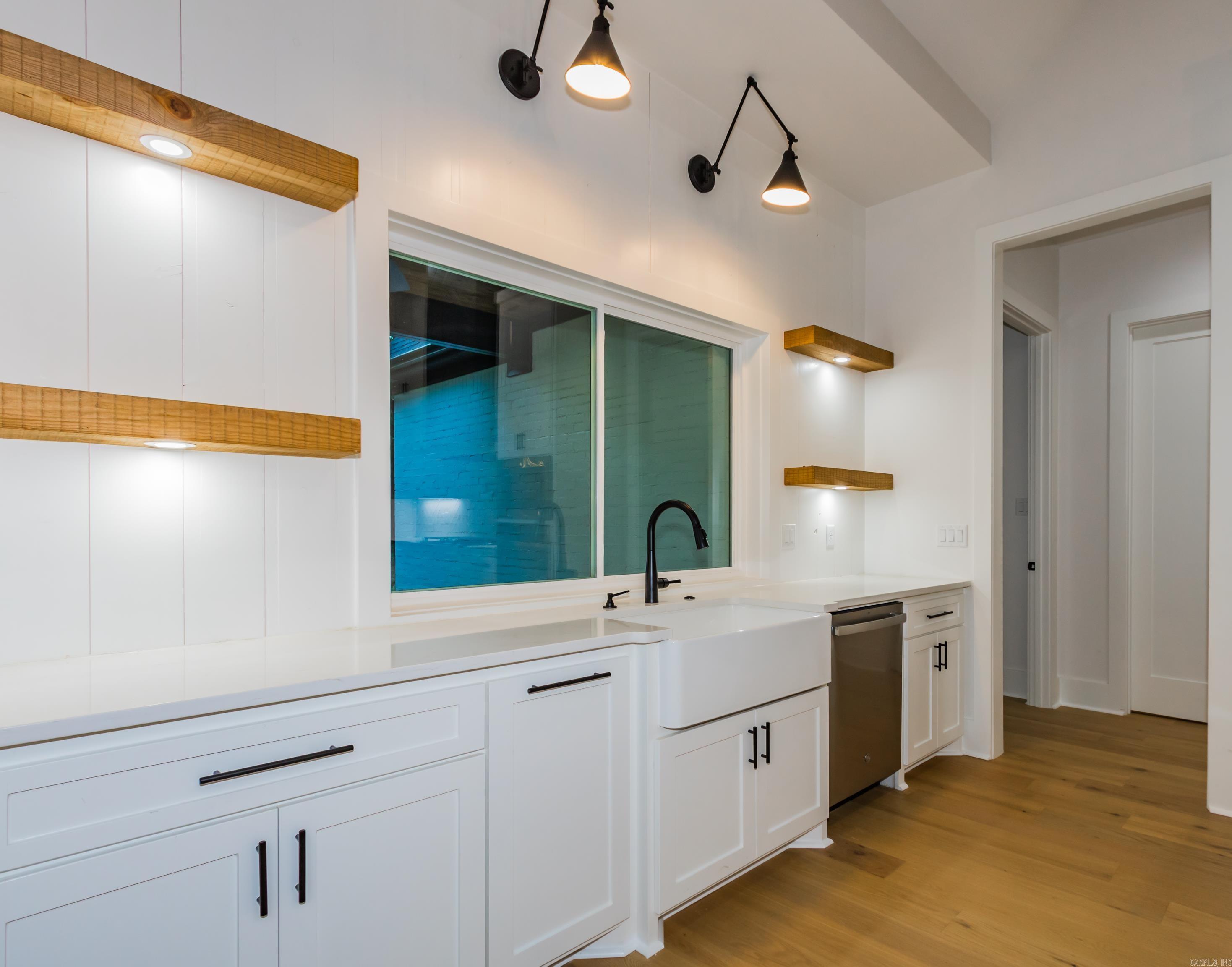 HAZEL OAK - Residential