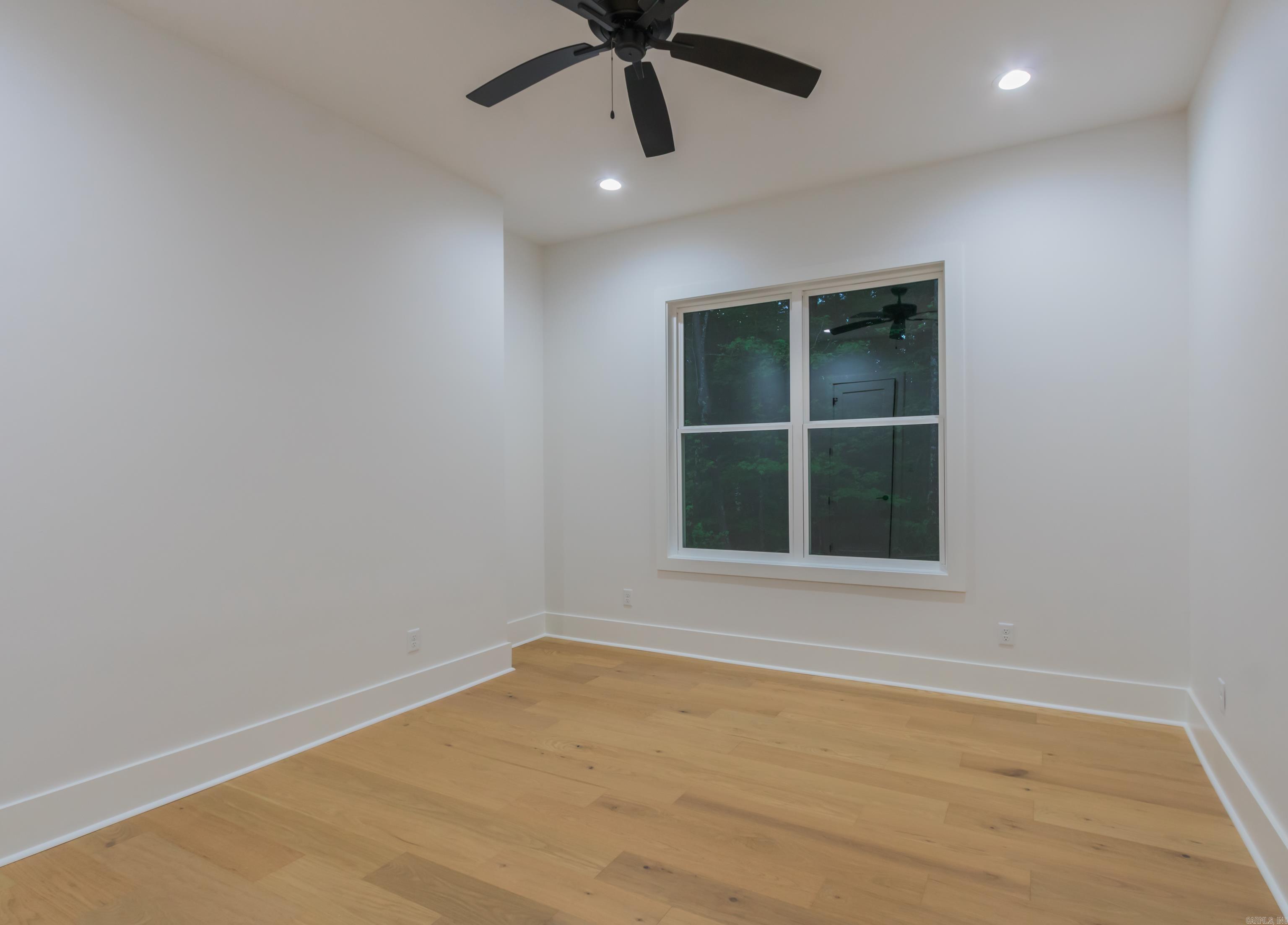 HAZEL OAK - Residential
