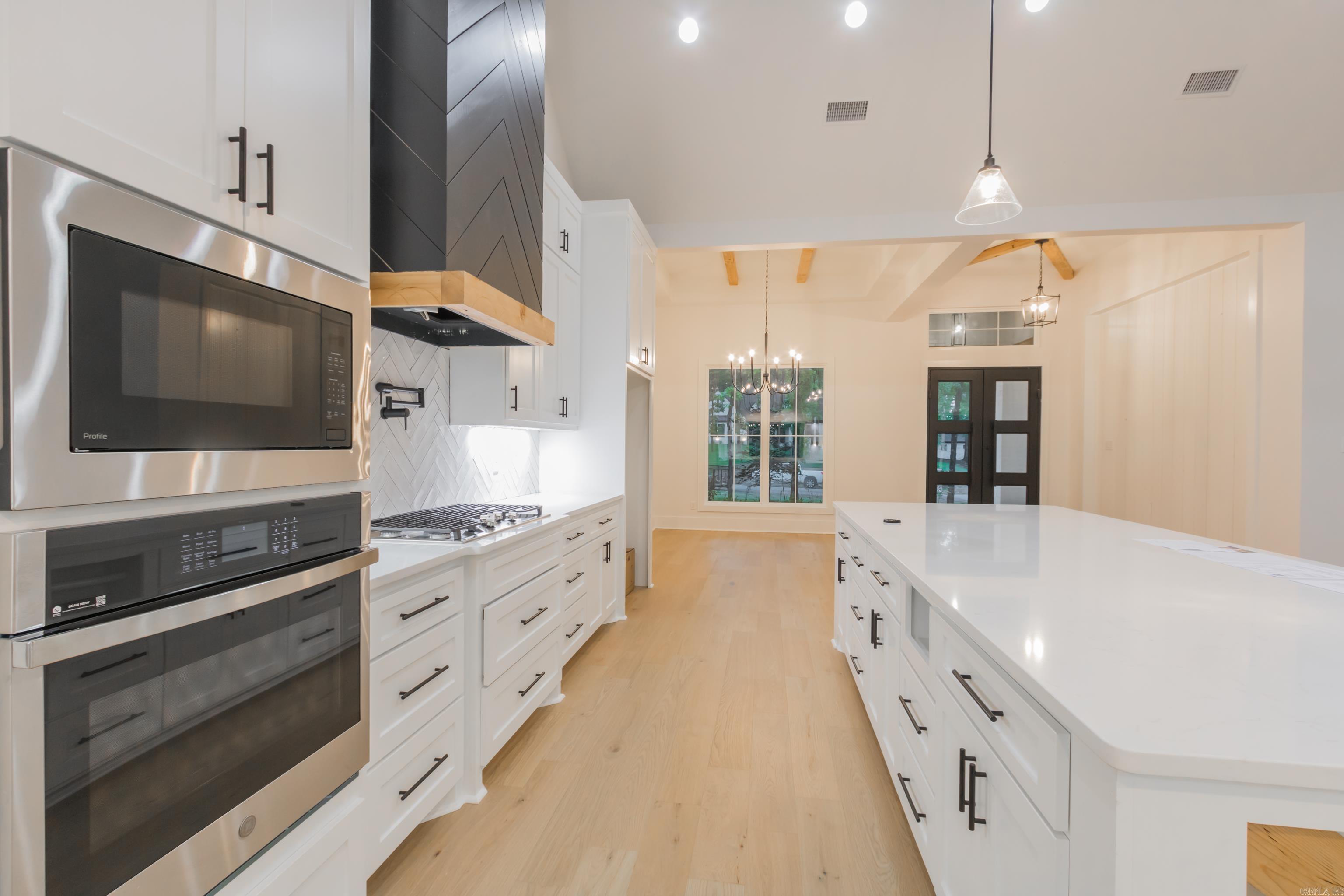 HAZEL OAK - Residential