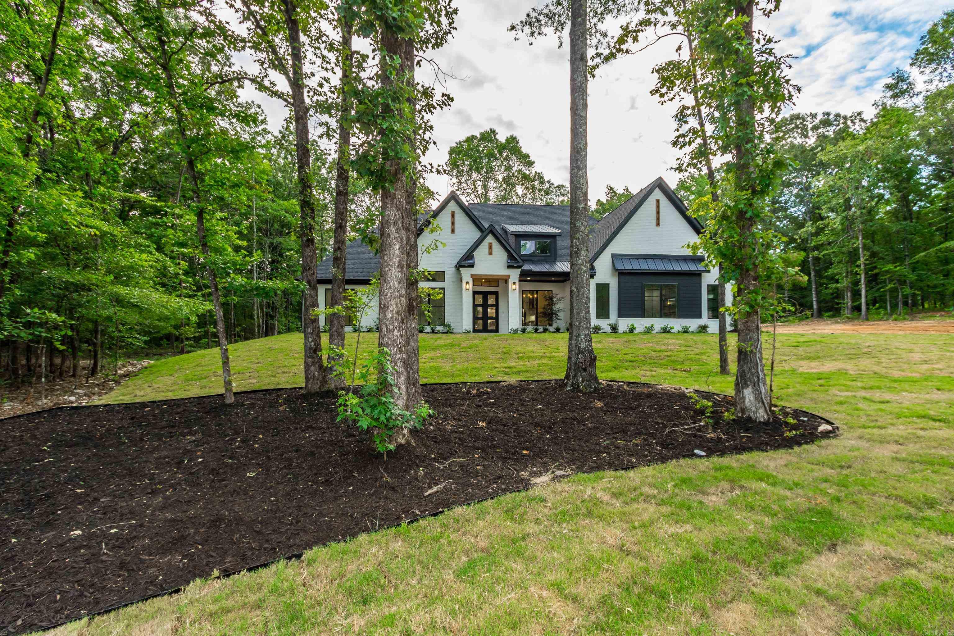 HAZEL OAK - Residential
