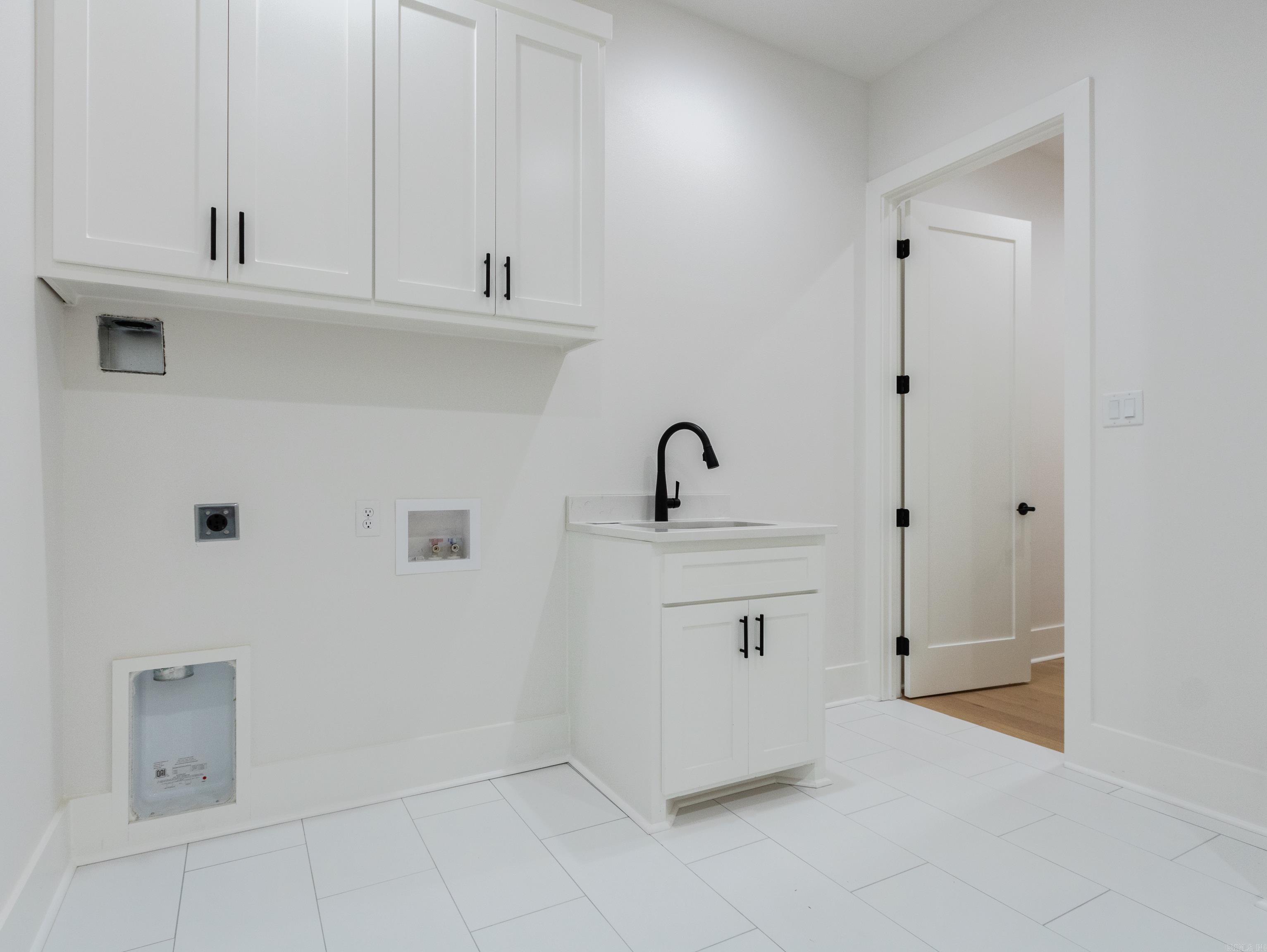 HAZEL OAK - Residential
