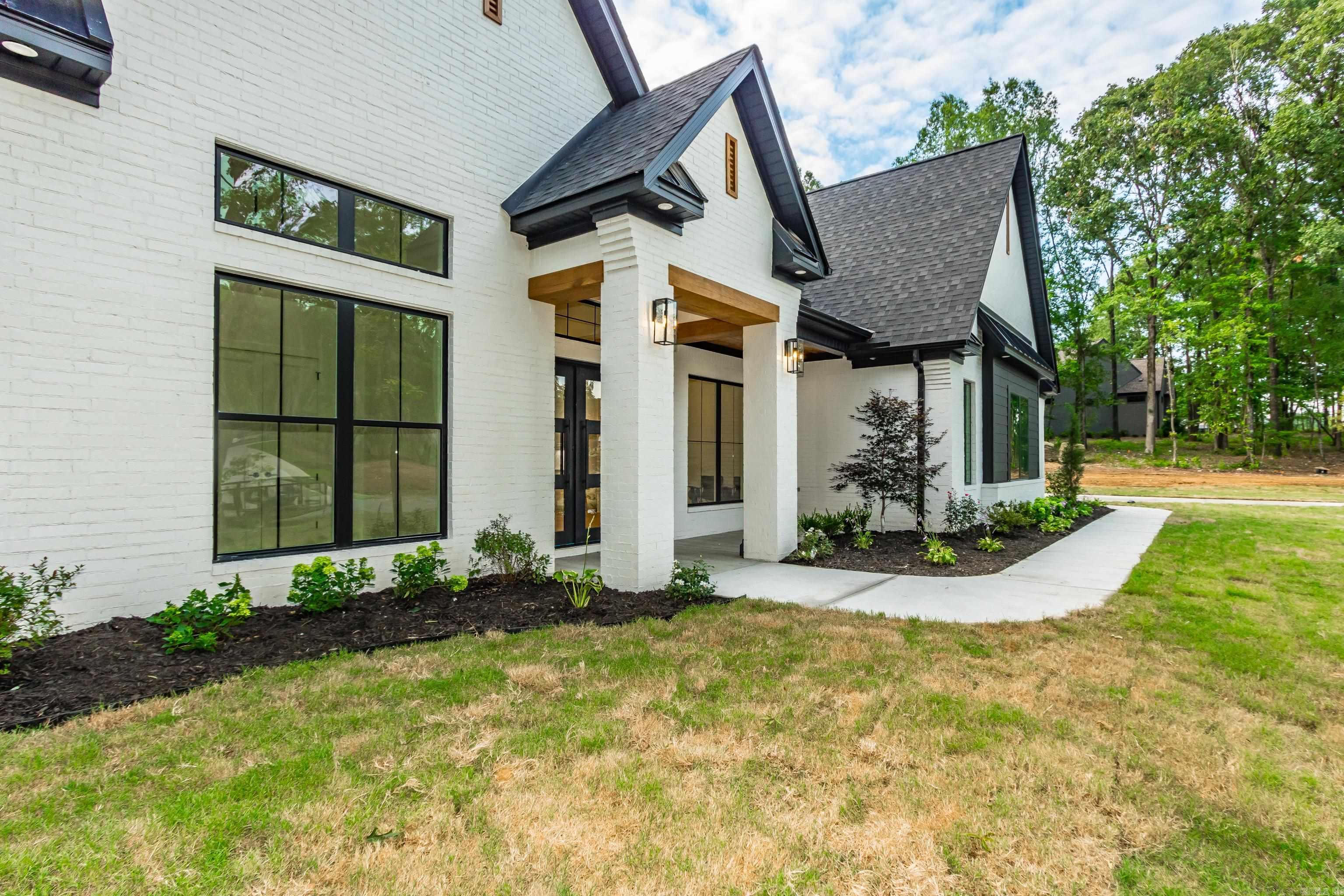 HAZEL OAK - Residential