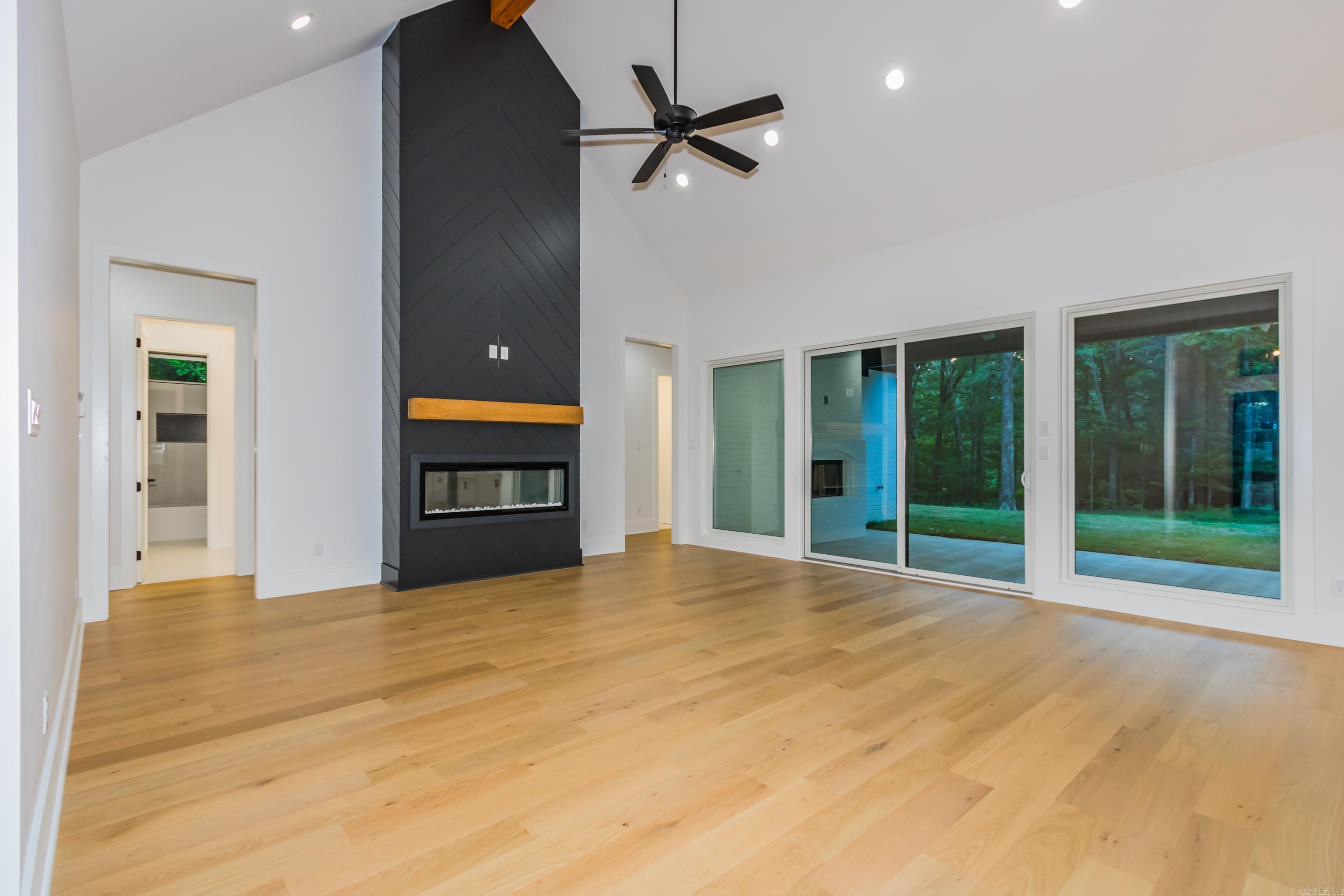HAZEL OAK - Residential