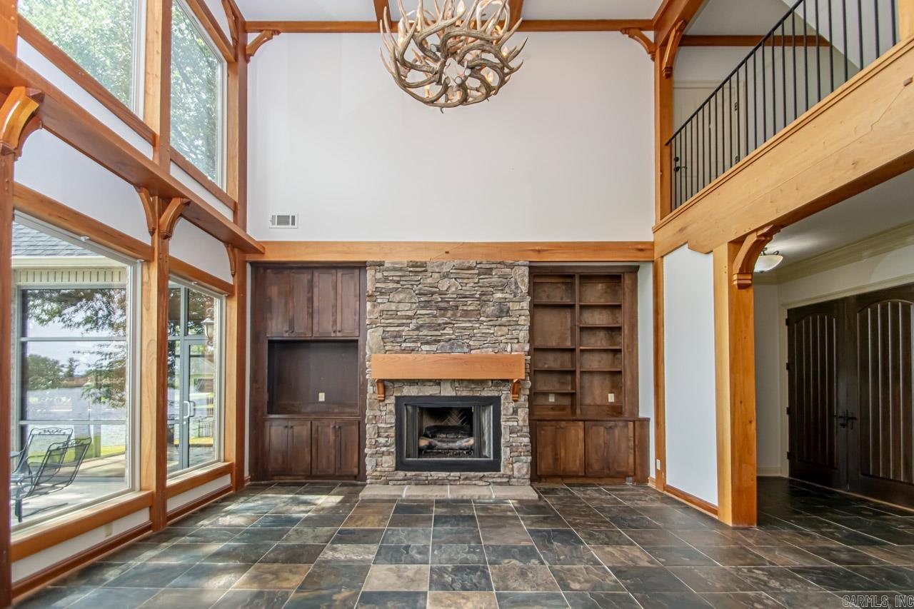 HURRICANE LAKE EST - Residential