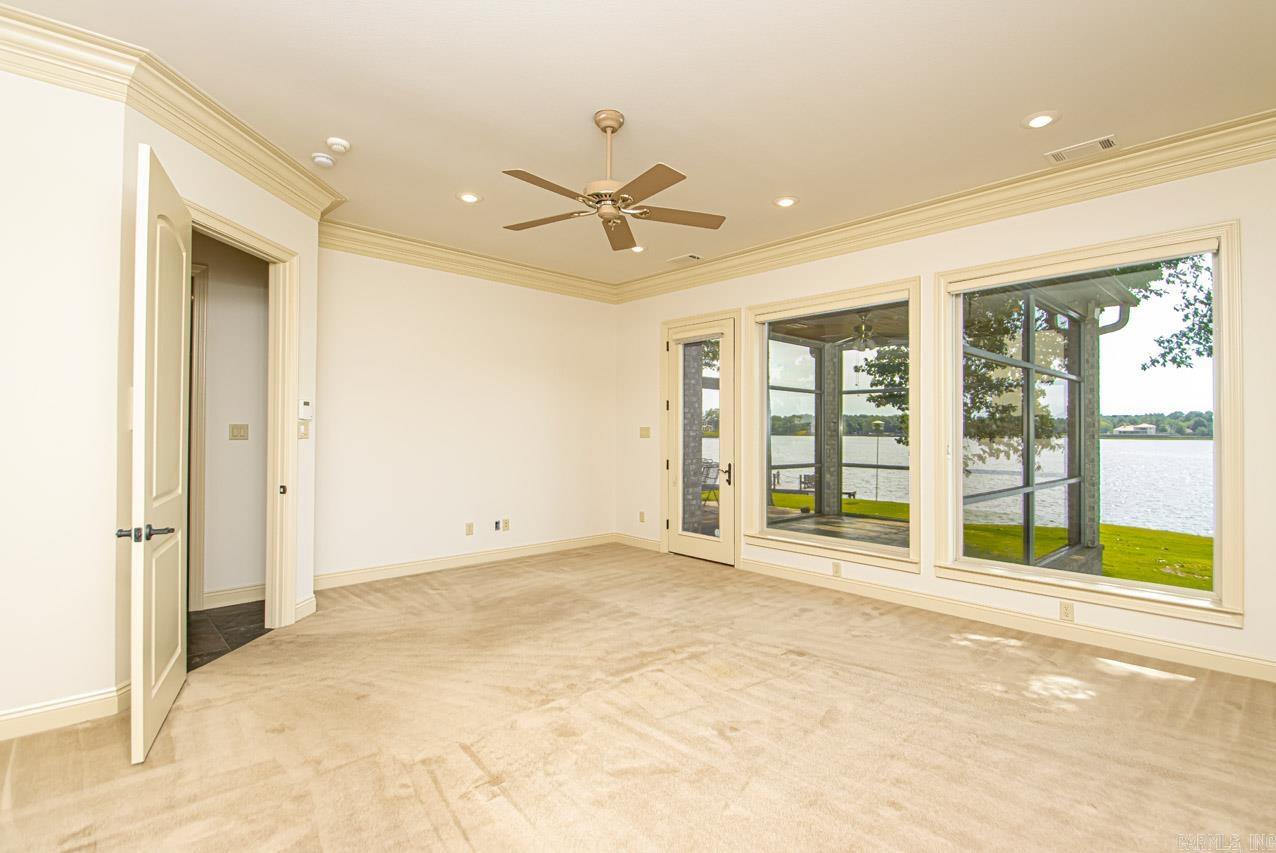 HURRICANE LAKE EST - Residential