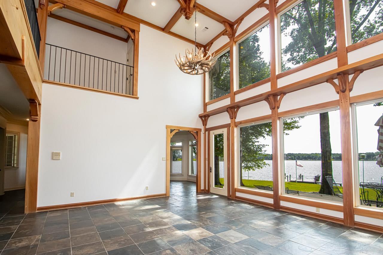 HURRICANE LAKE EST - Residential