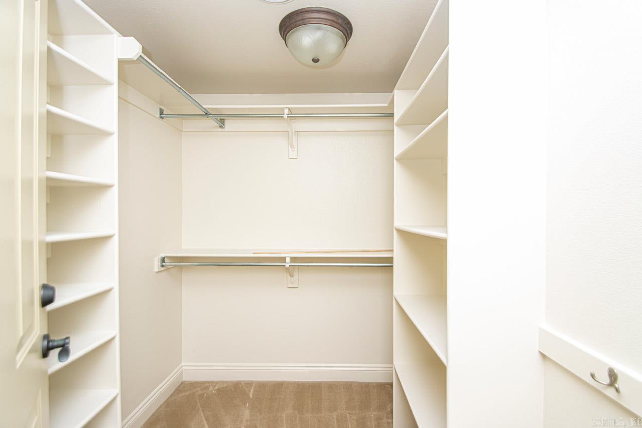 HURRICANE LAKE EST - Residential