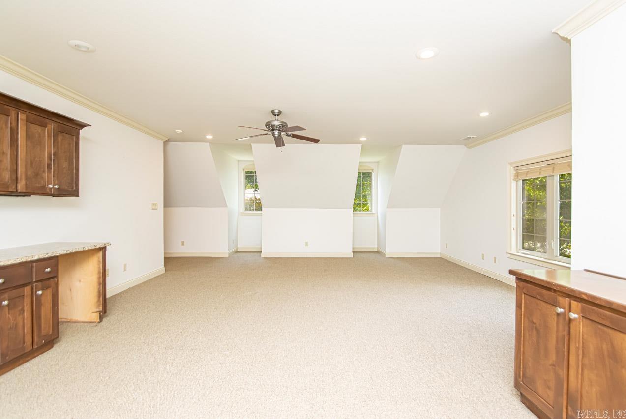 HURRICANE LAKE EST - Residential