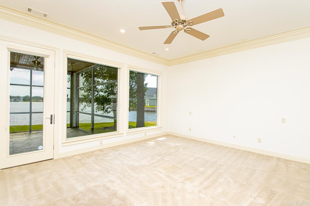 HURRICANE LAKE EST - Residential