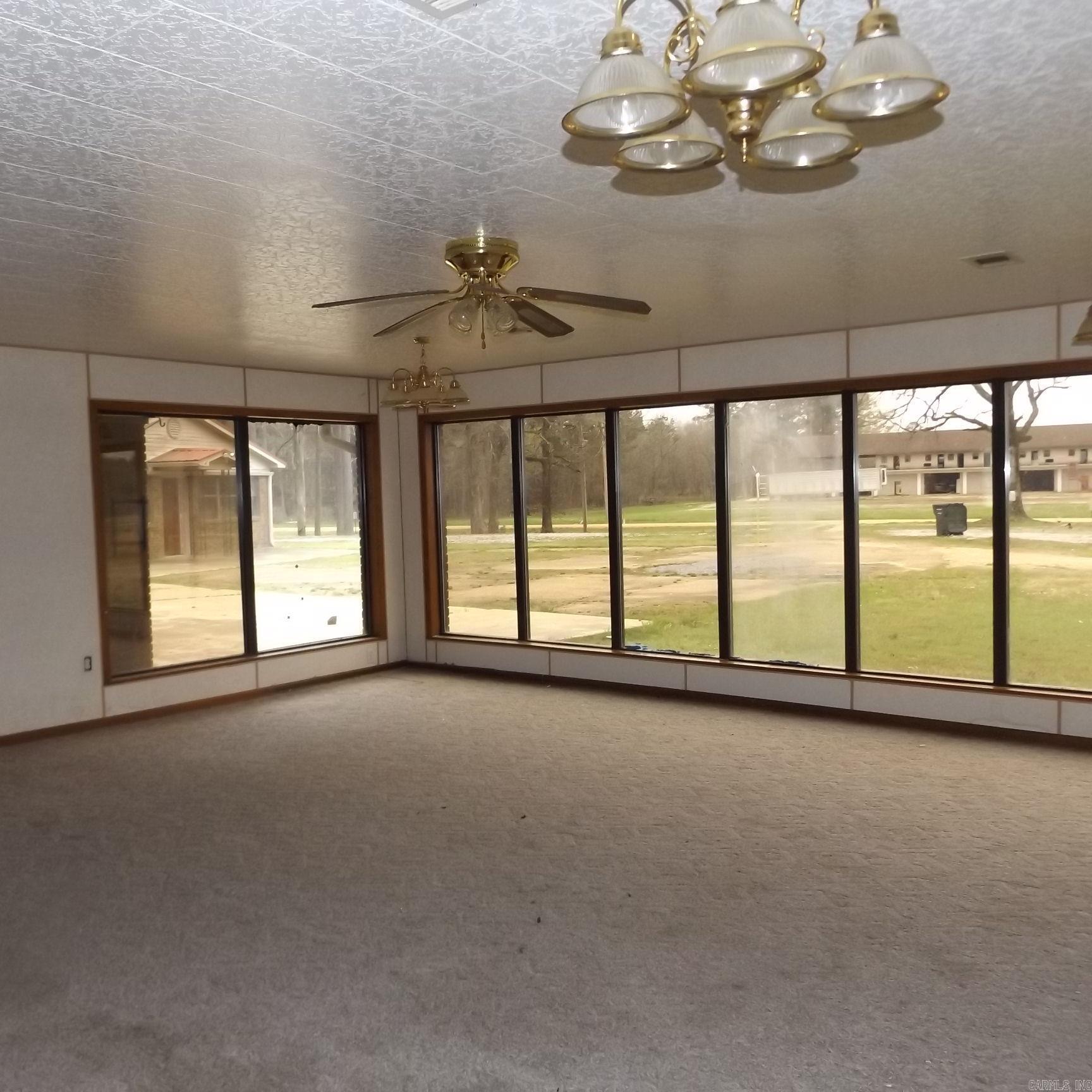 BRADLEY - Residential