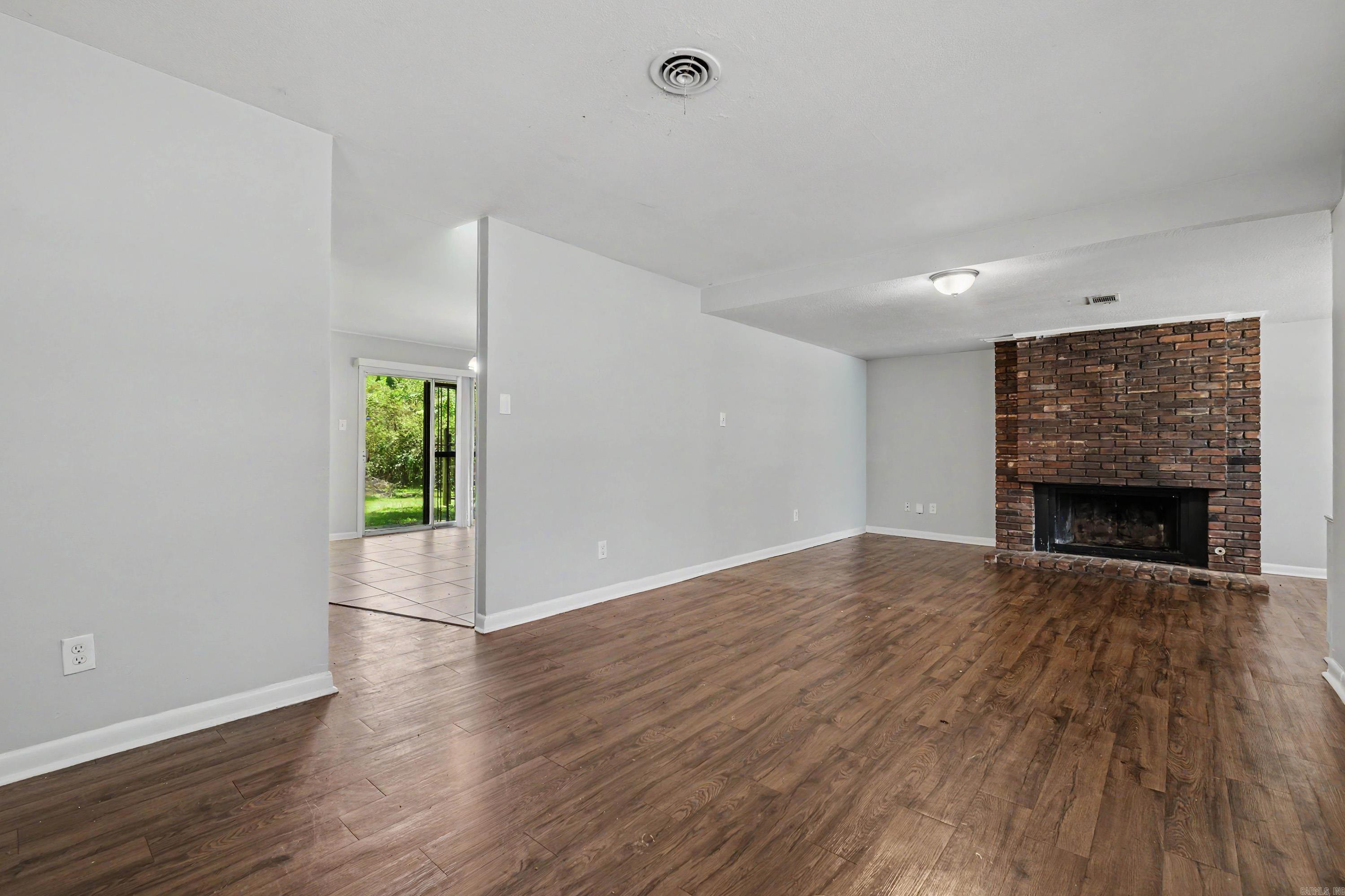 MEADOW LARK - Residential