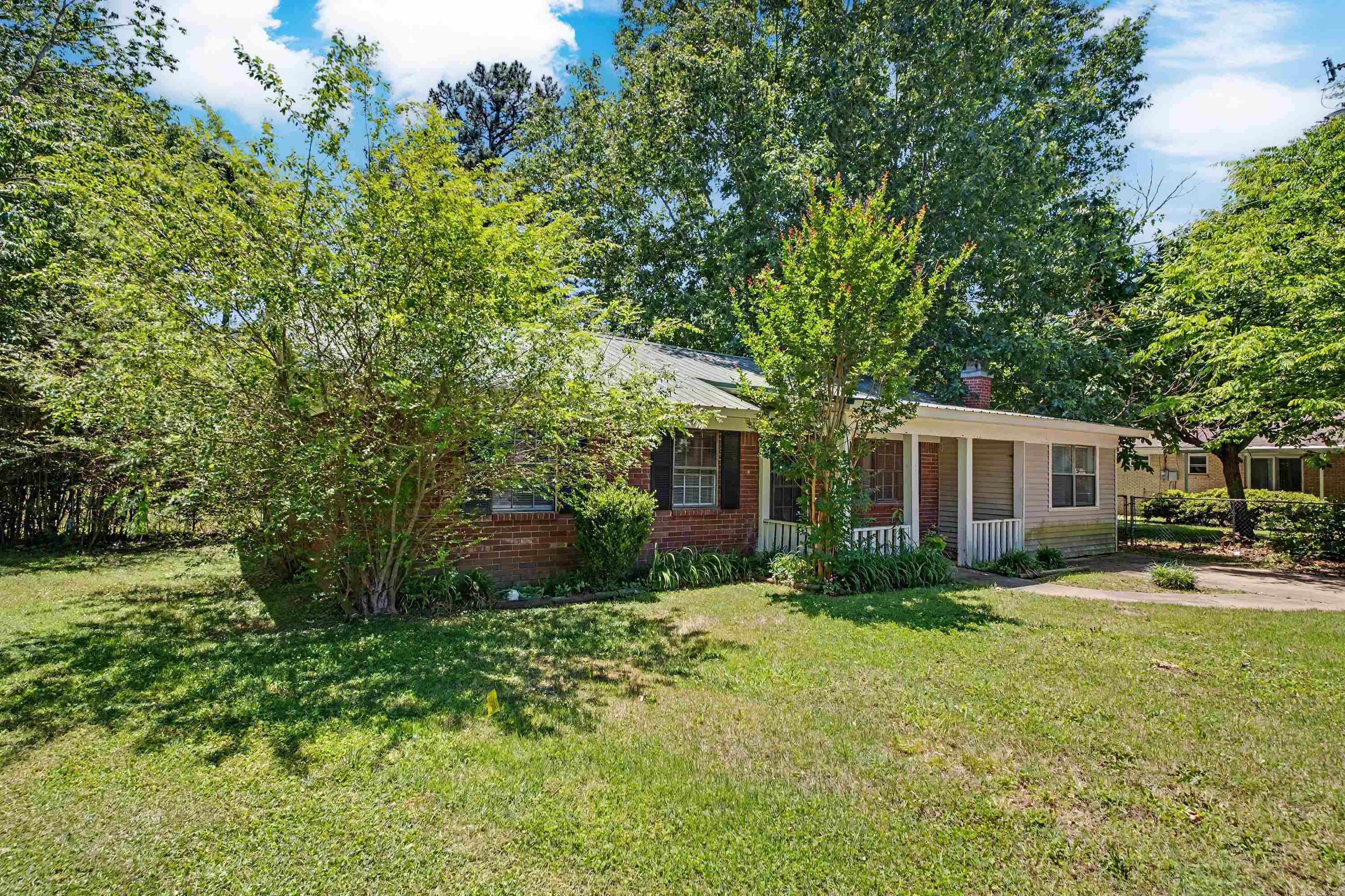 MEADOW LARK - Residential