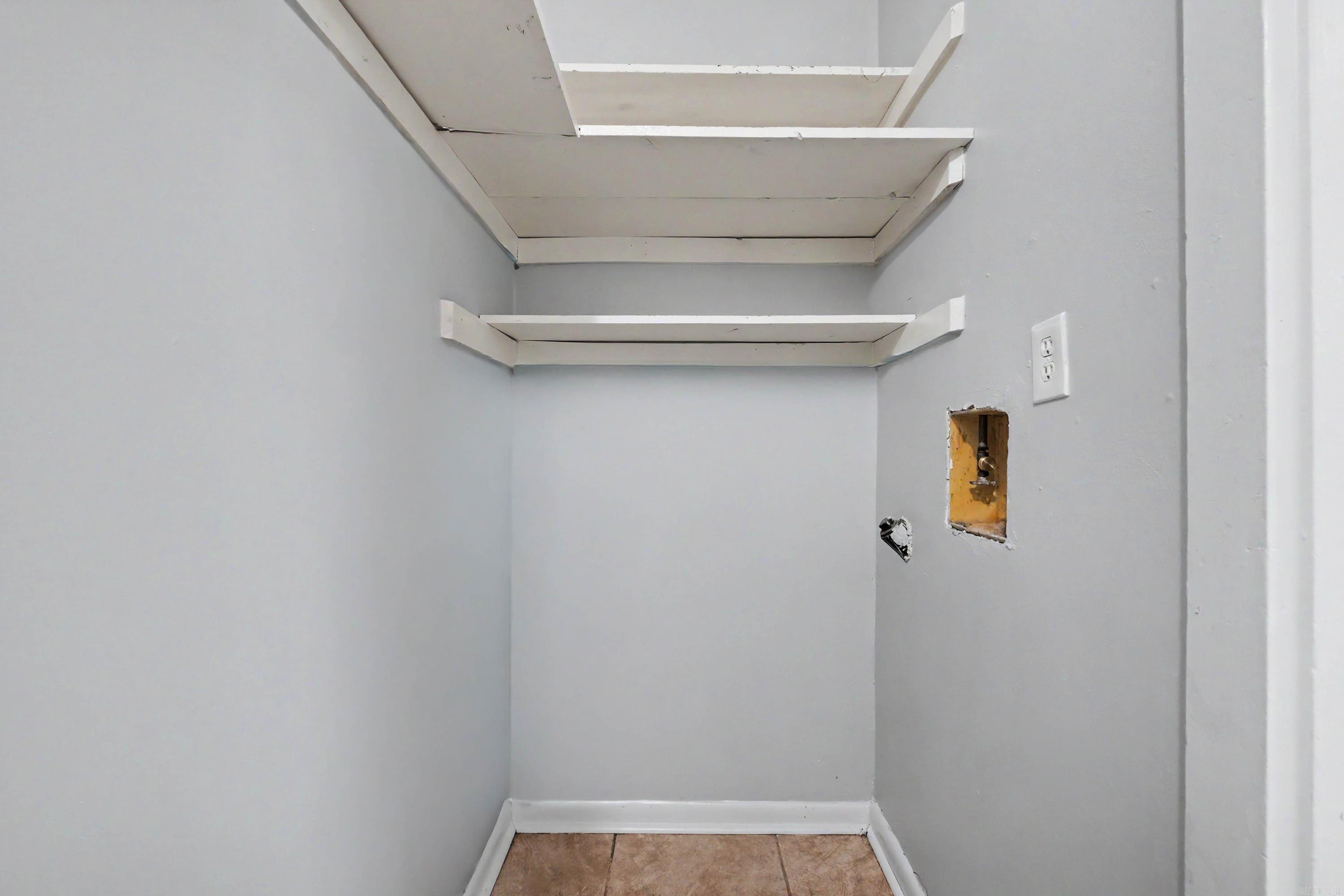 MEADOW LARK - Residential