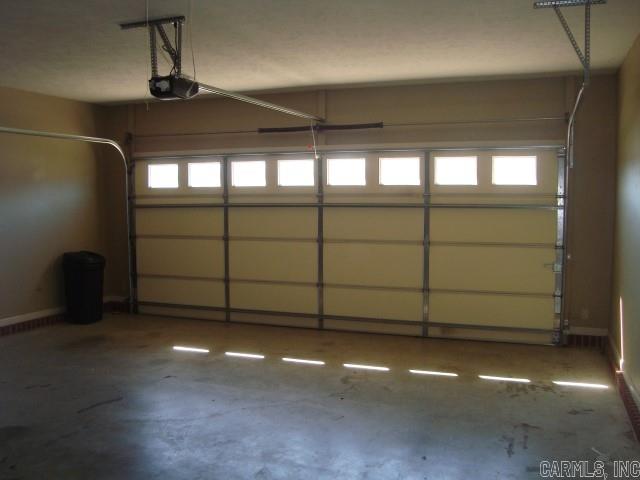 Derden Estates - Residential Lease