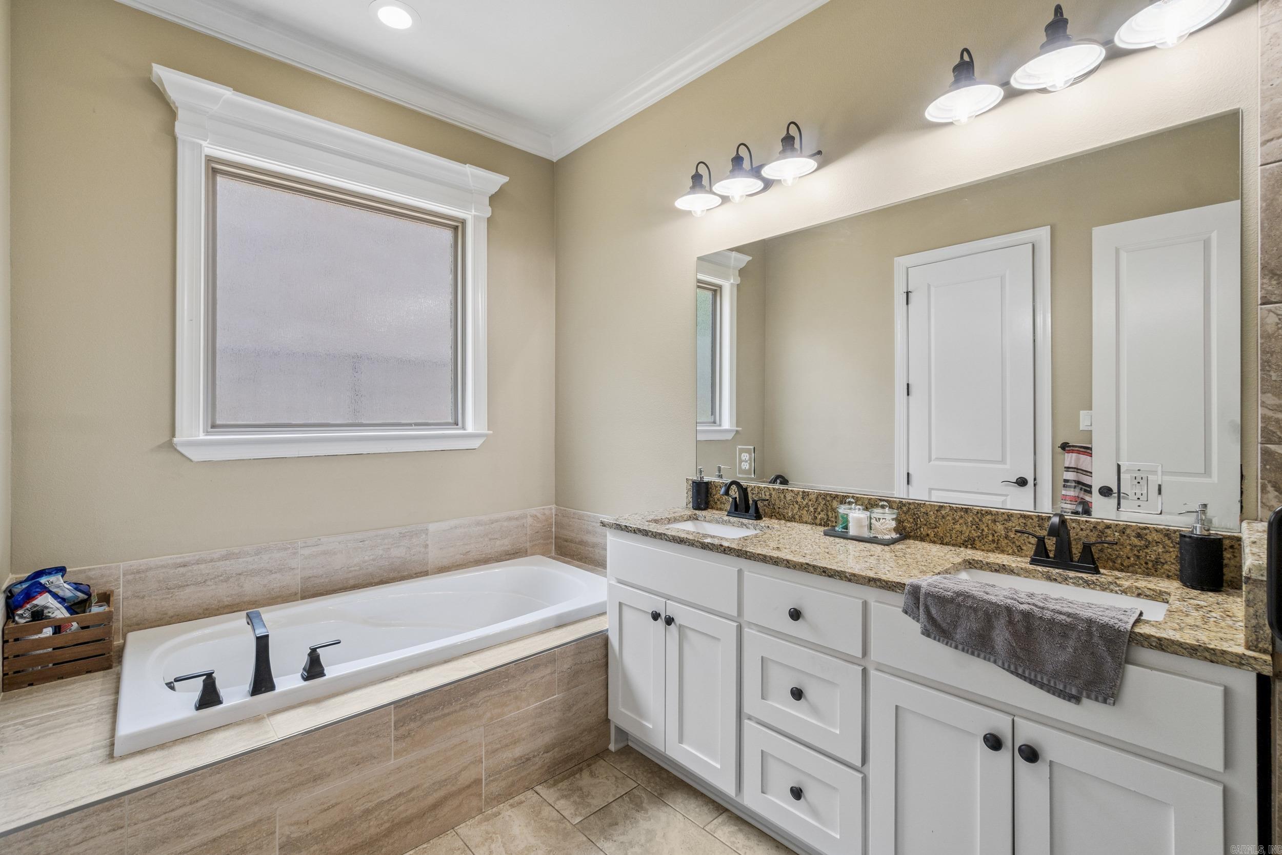 HUNTER CROSSING - Residential