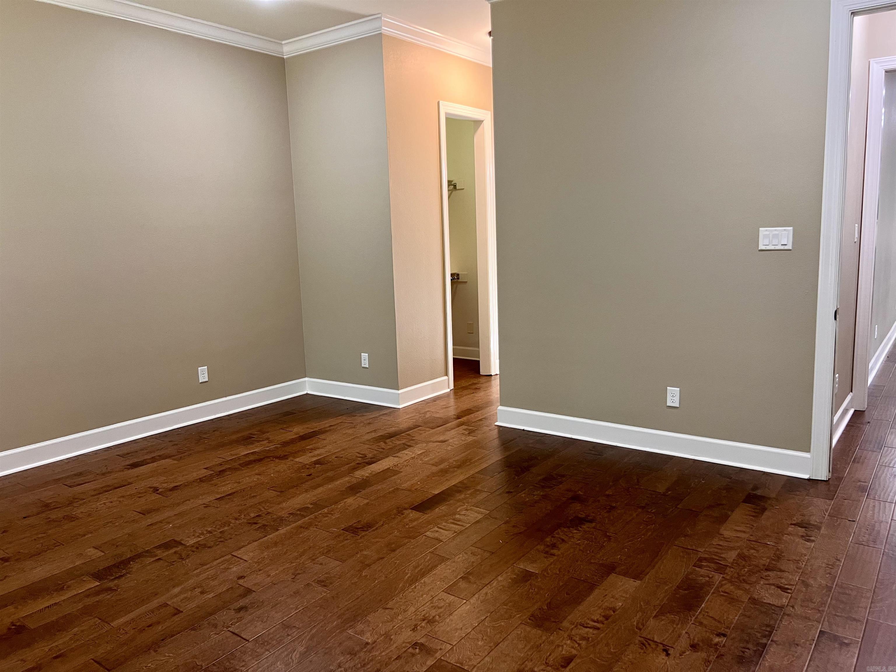 HUNTER CROSSING - Residential