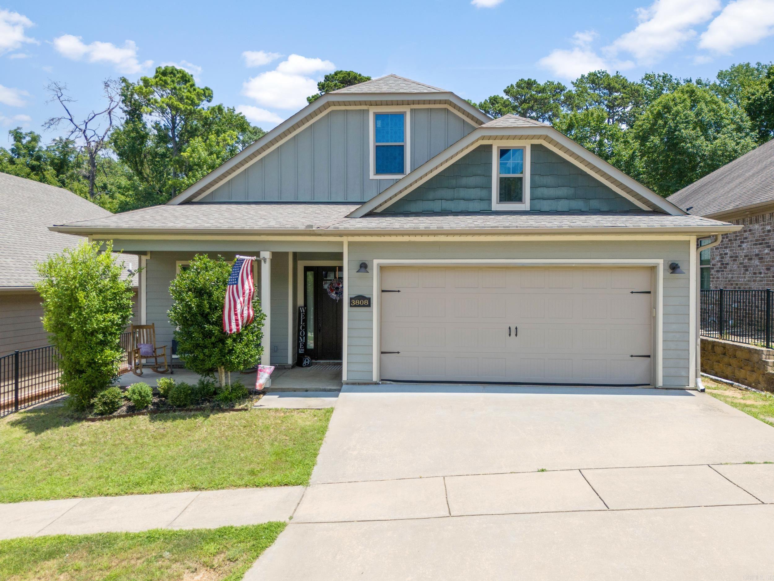 HUNTER CROSSING - Residential