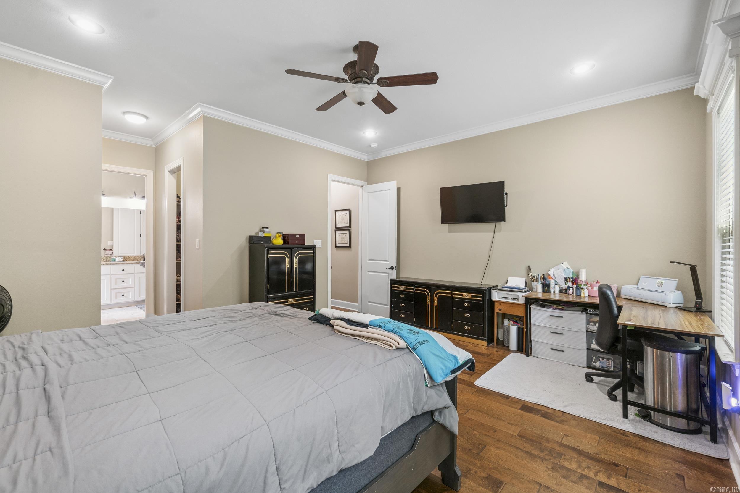 HUNTER CROSSING - Residential