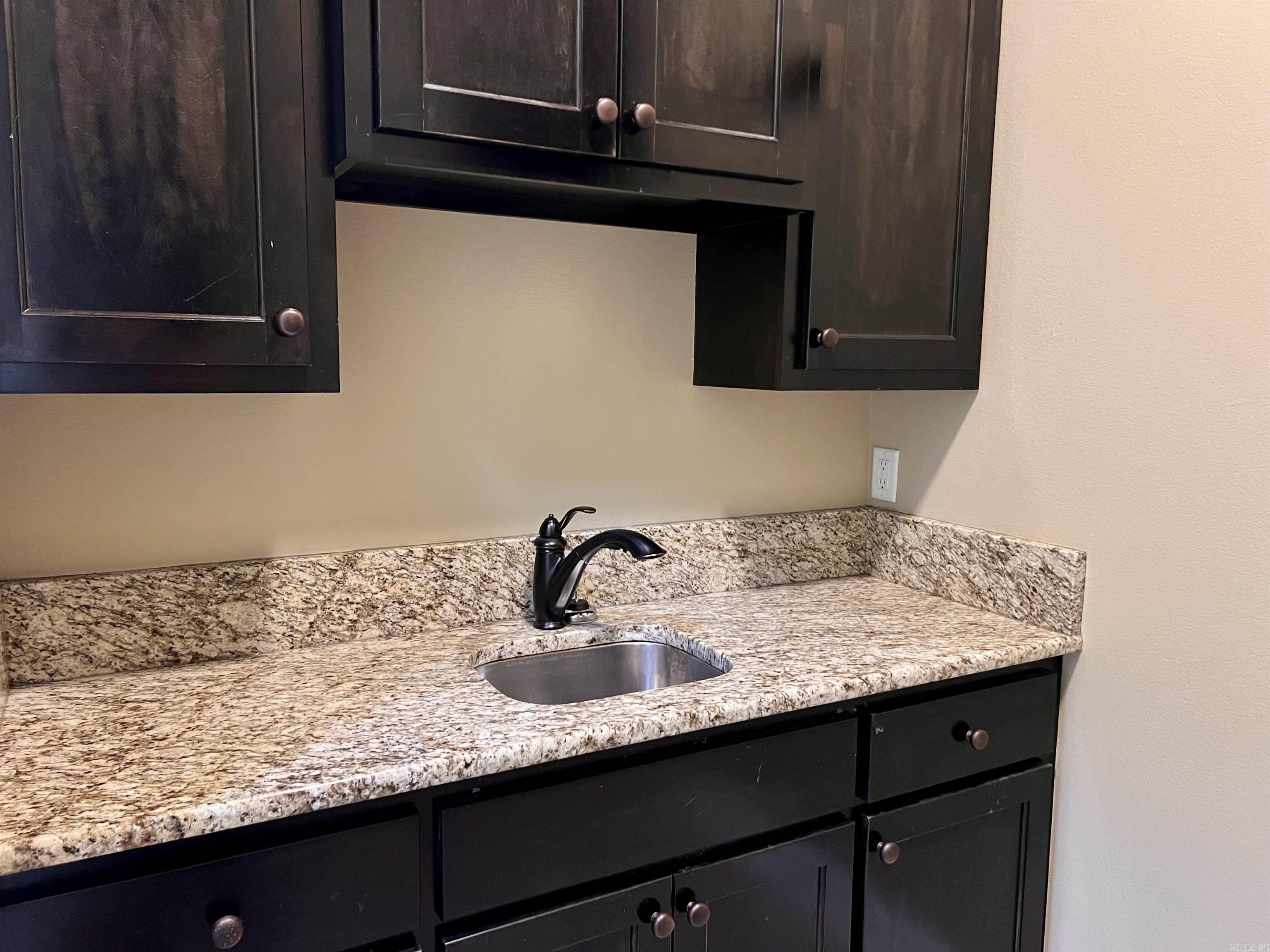 HUNTER CROSSING - Residential