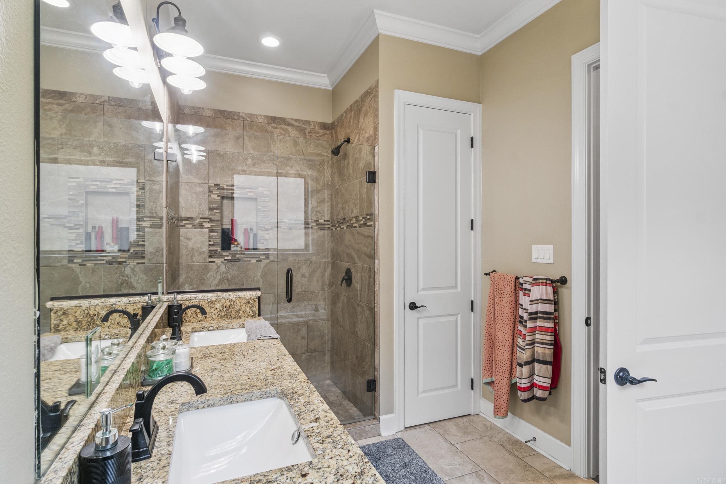 HUNTER CROSSING - Residential