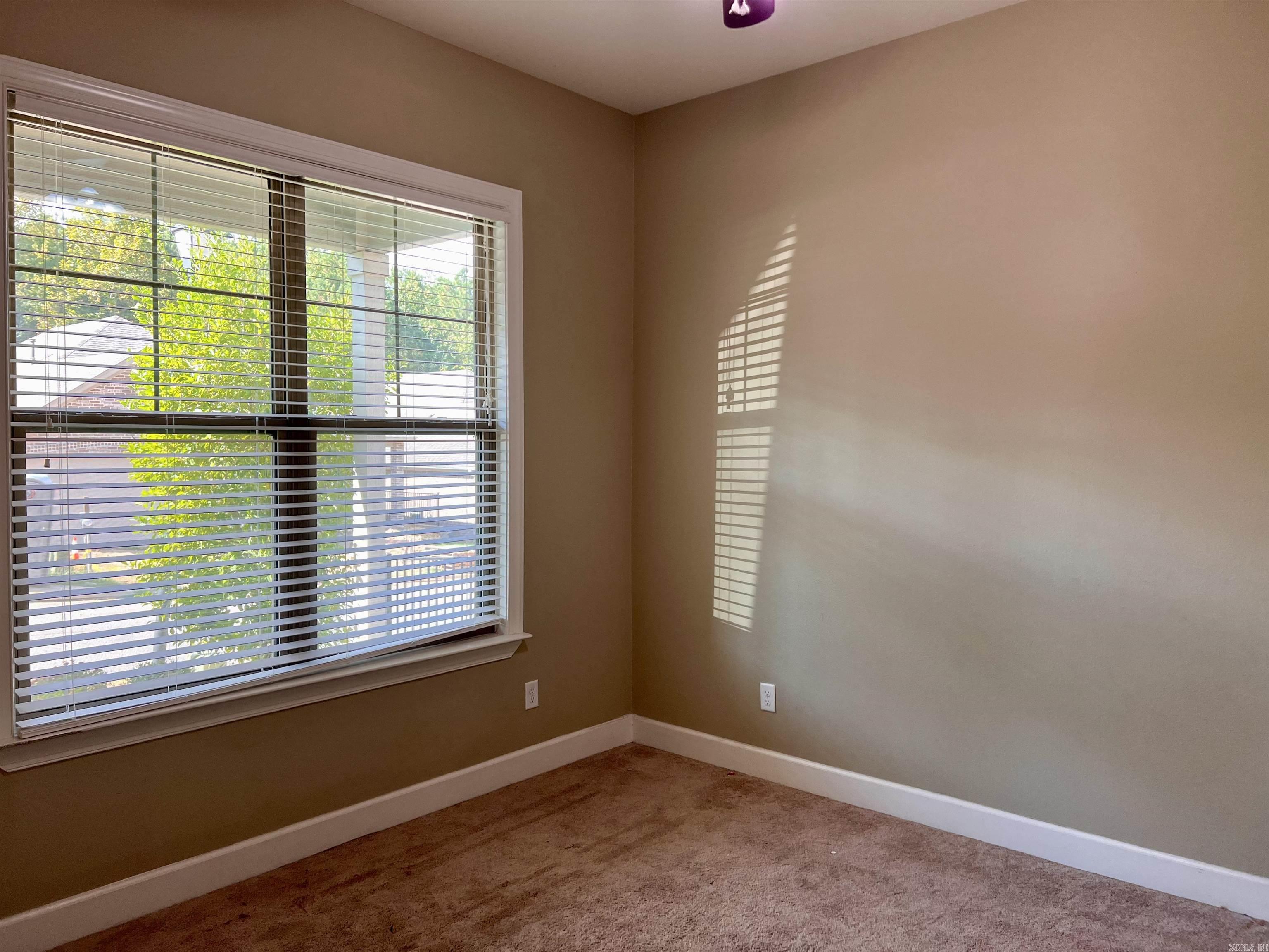 HUNTER CROSSING - Residential