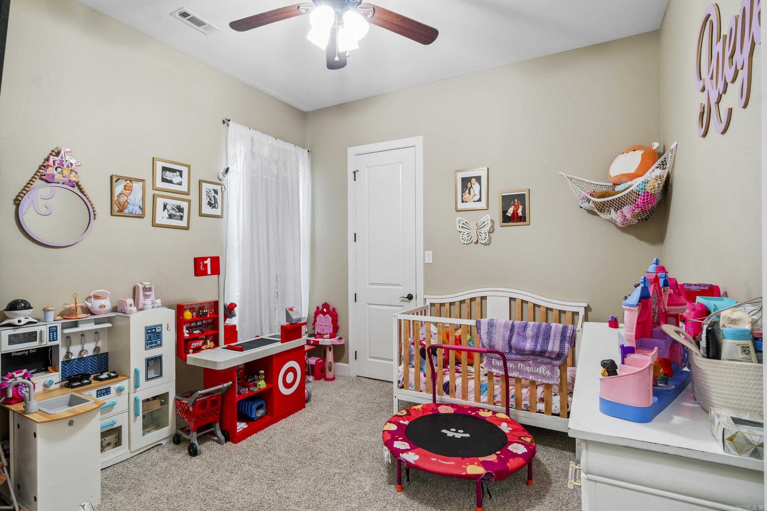 HUNTER CROSSING - Residential