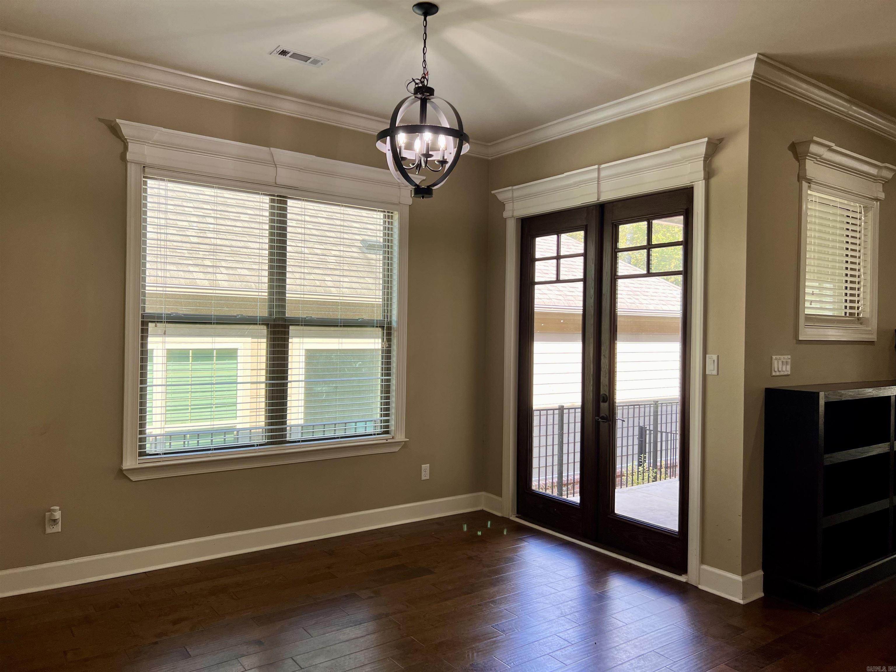 HUNTER CROSSING - Residential