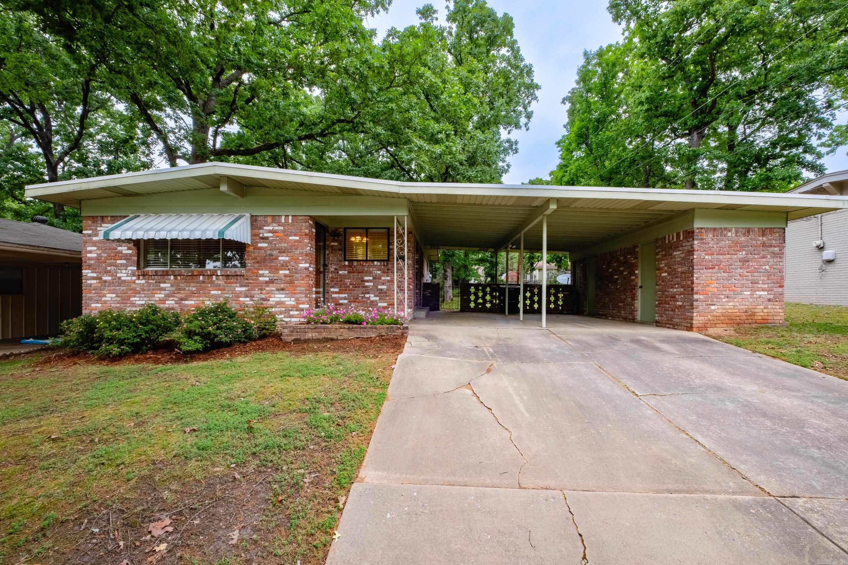 SANTE FE HGTS - Residential