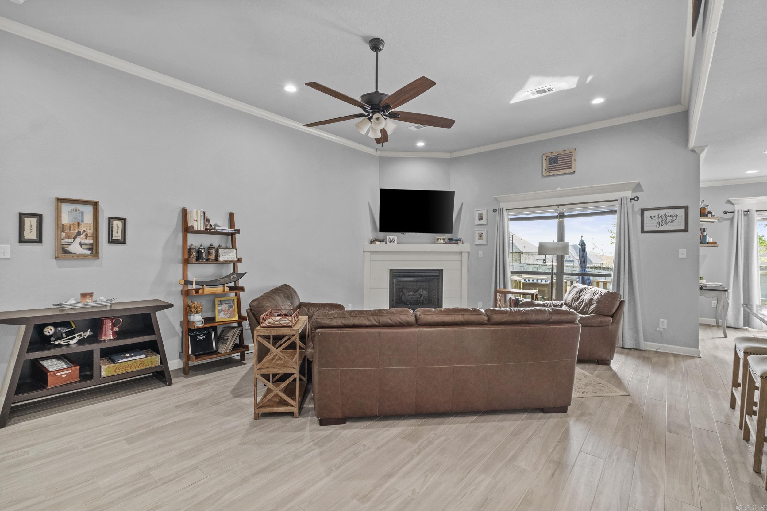 SHADOW CREEK - Residential