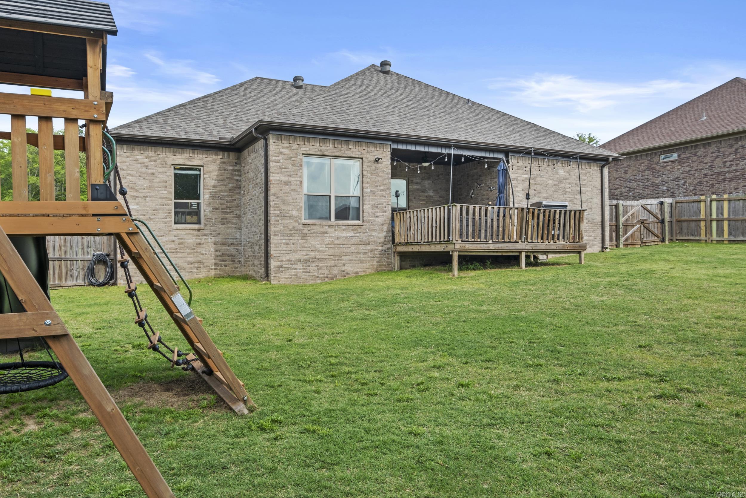 SHADOW CREEK - Residential