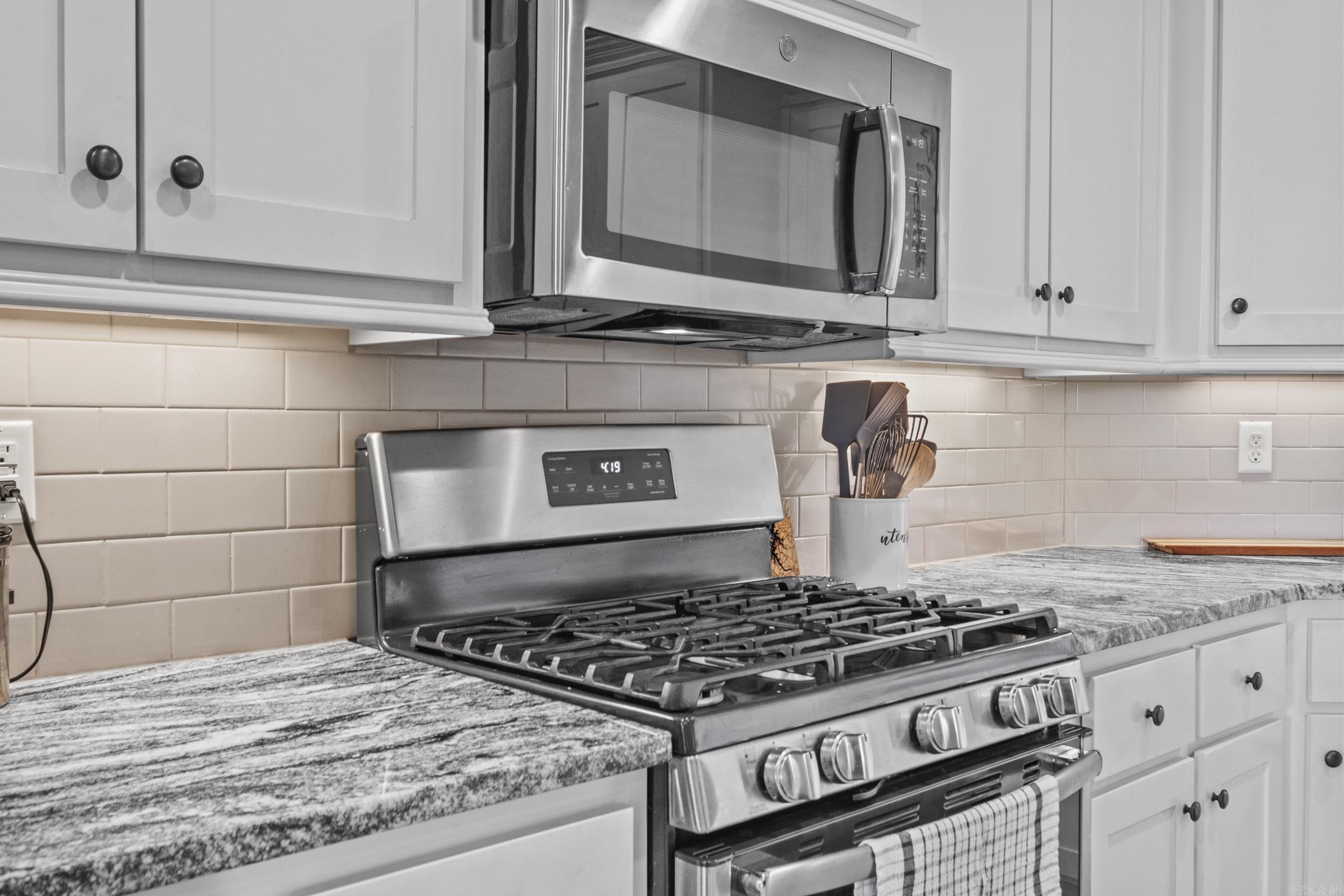 SHADOW CREEK - Residential