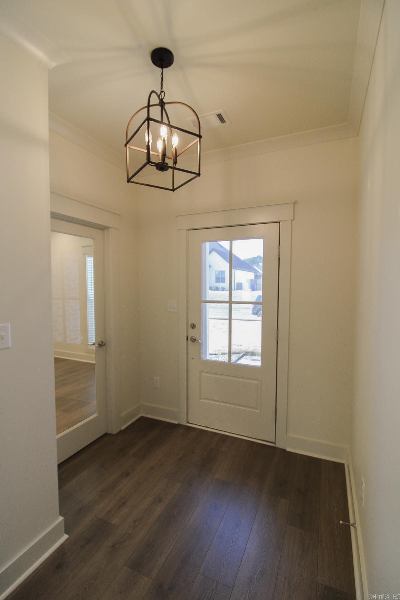 IVY PLACE - Residential