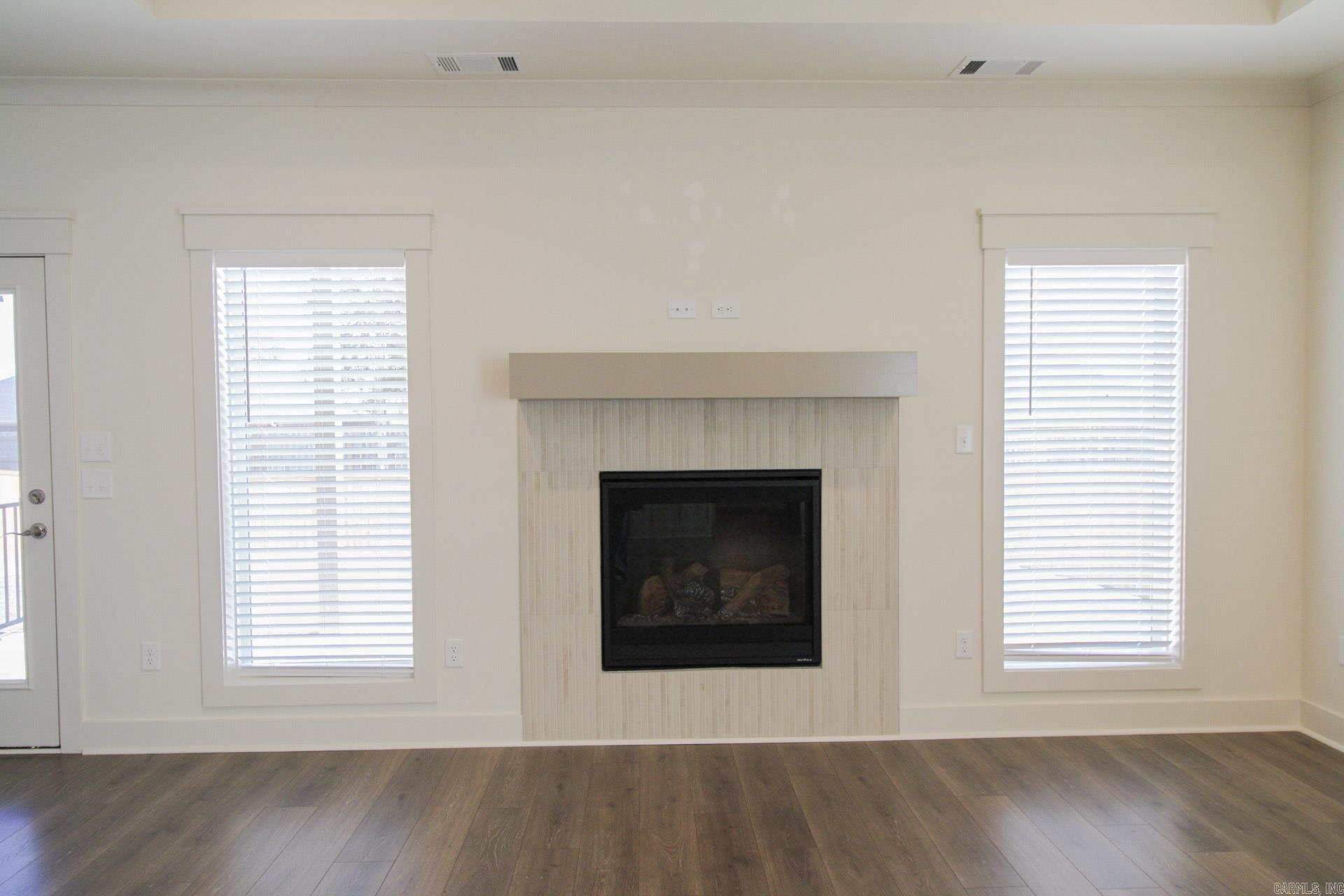 IVY PLACE - Residential