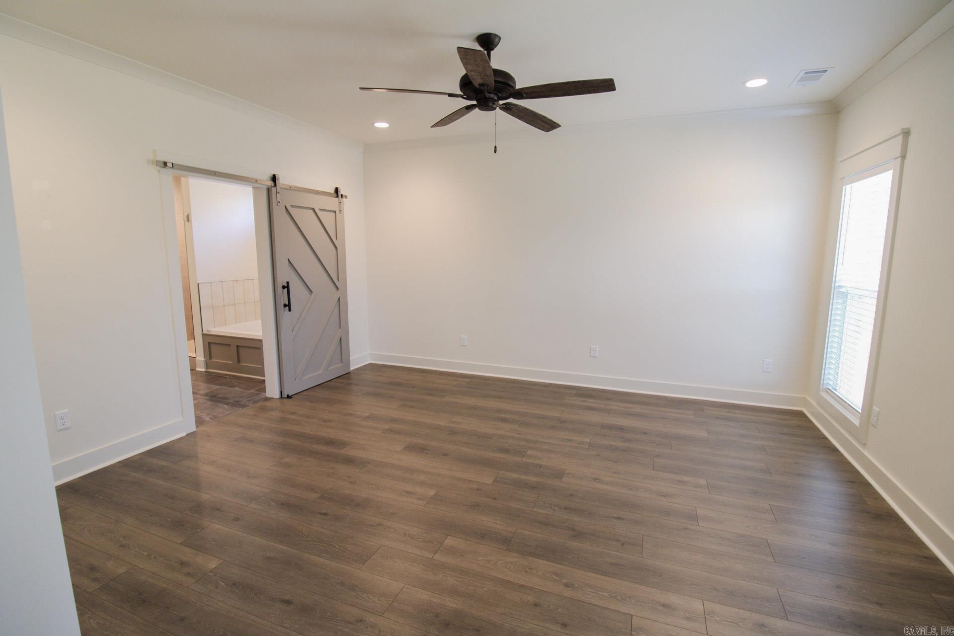 IVY PLACE - Residential