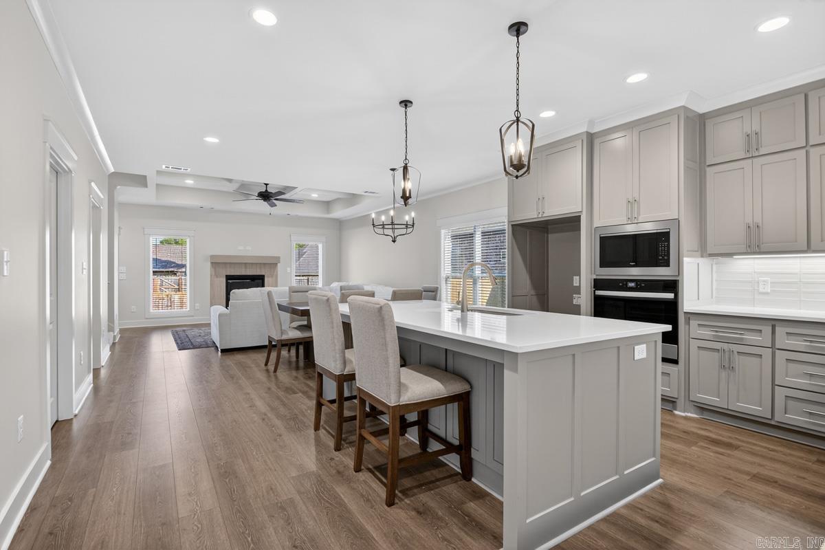 IVY PLACE - Residential