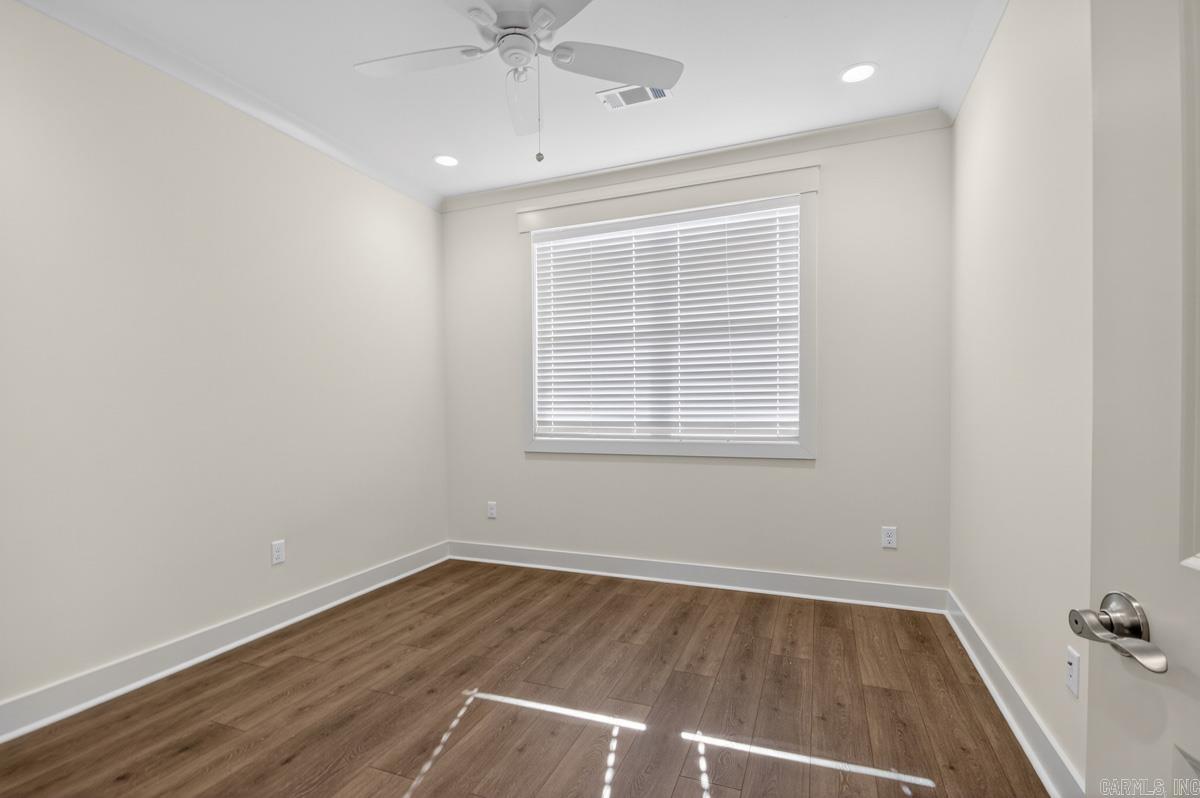 IVY PLACE - Residential