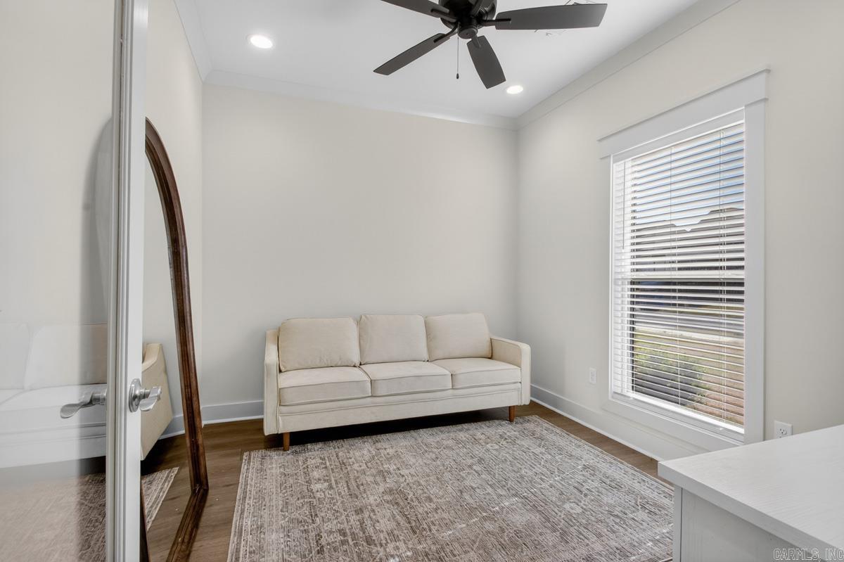 IVY PLACE - Residential